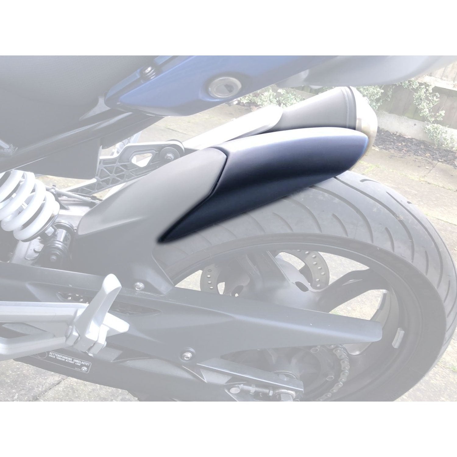 Pyramid Hugger Extension | Matte Black | BMW G 310 R 2016>Current - Pyramid Motorcycle Accessories