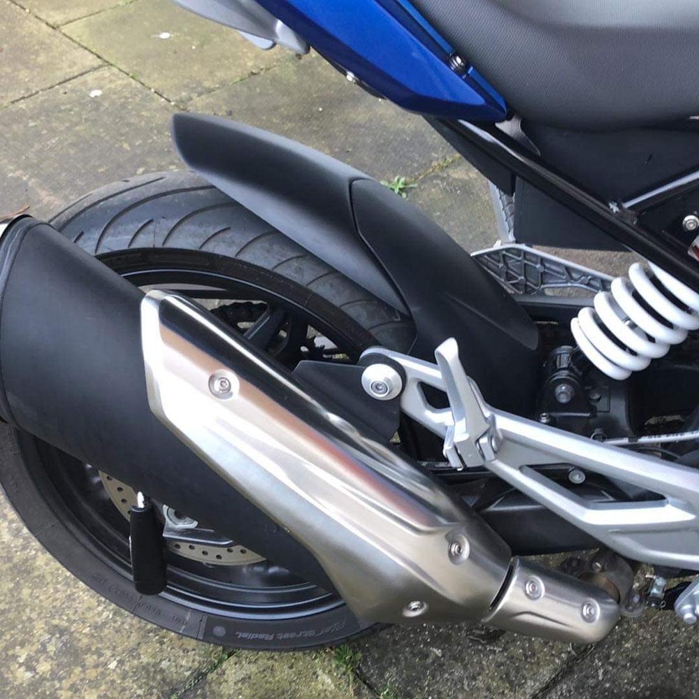 Pyramid Hugger Extension | Matte Black | BMW G 310 R 2016>Current - Pyramid Motorcycle Accessories