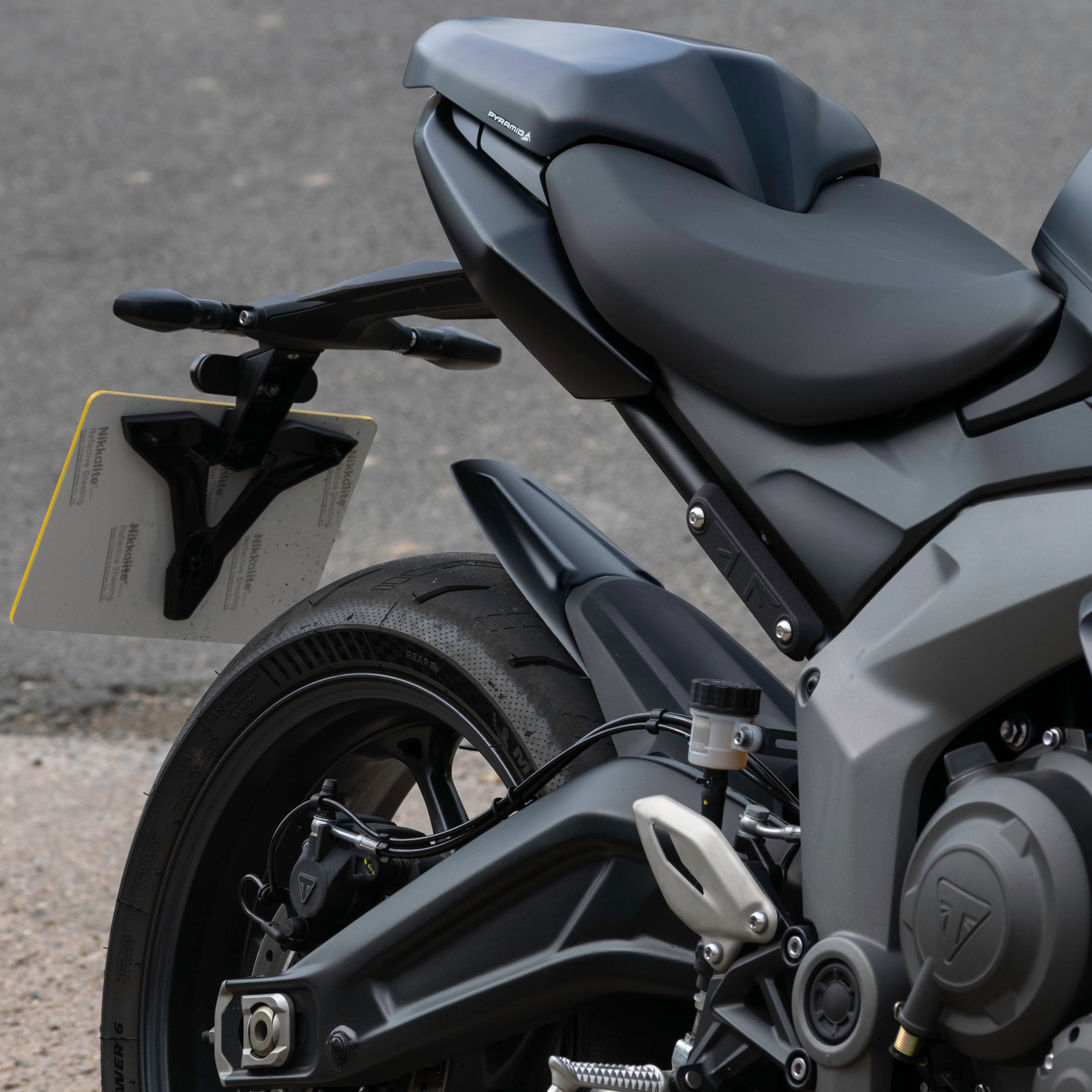 Pyramid Hugger Extension | Matte Black | Triumph Daytona 660 2024>Current - Shop name