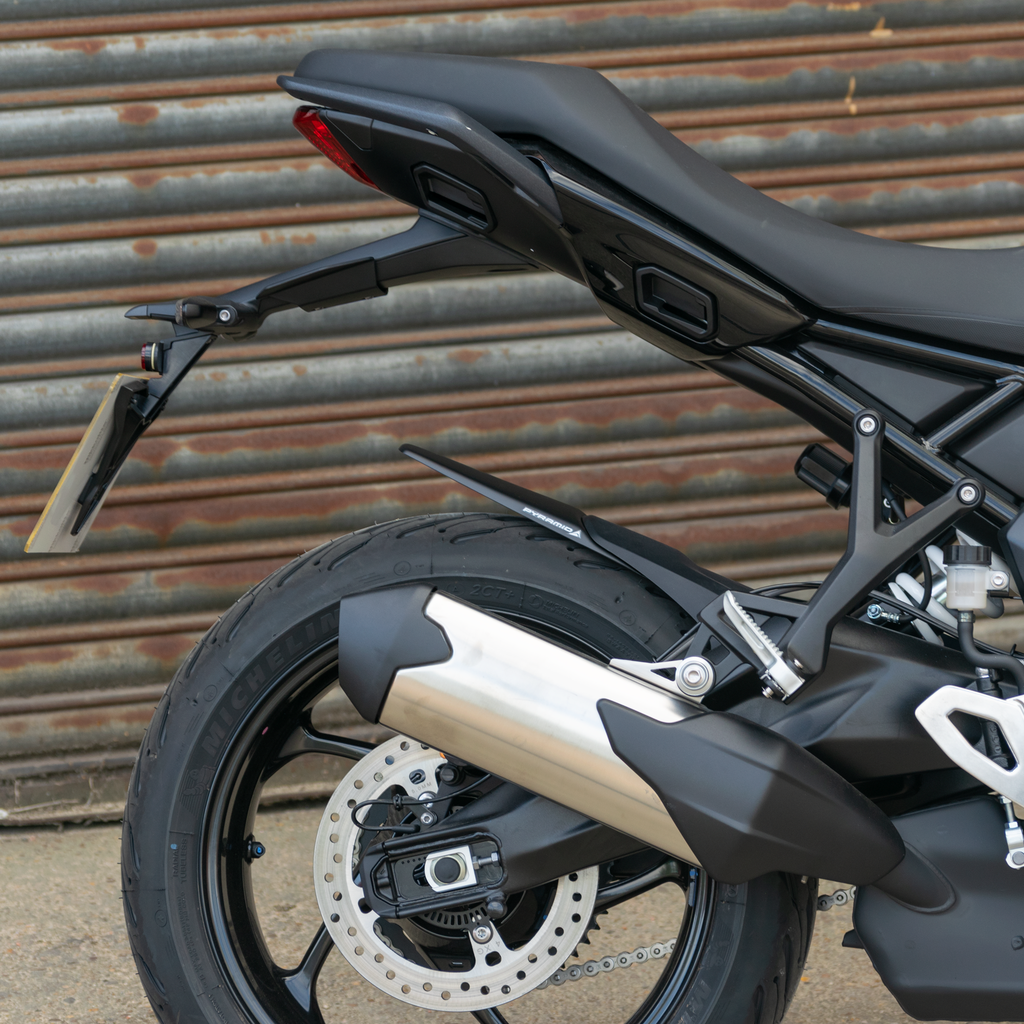 Pyramid Hugger Extension | Matte Black | Triumph Tiger Sport 800 2025>Current - Shop name