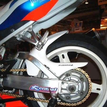 Pyramid Hugger | Gloss White | Suzuki GSX-R1000 2001>2002 - Shop name