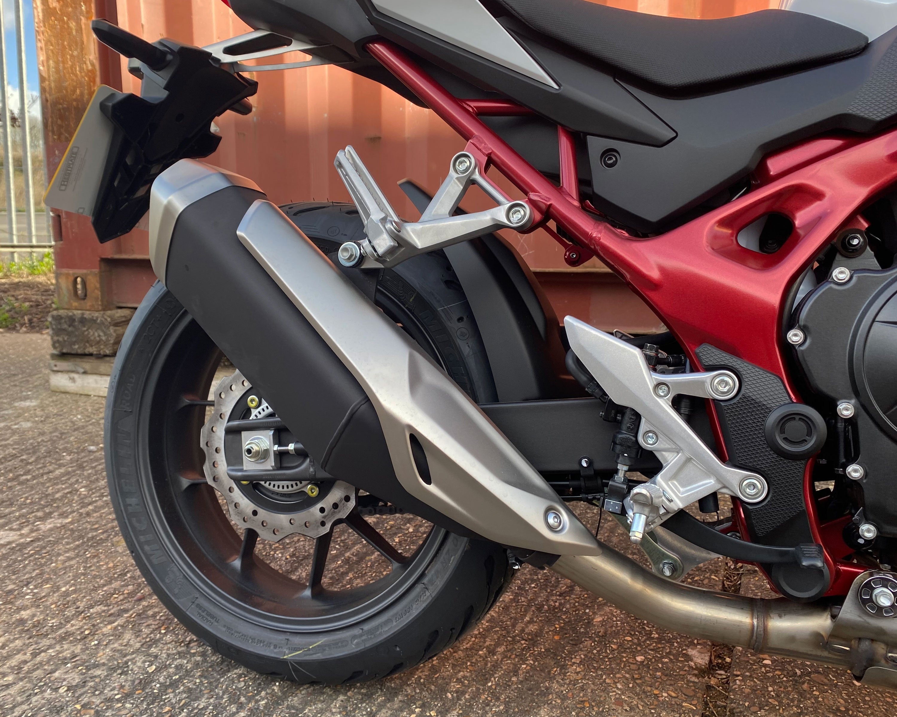 Pyramid Hugger | Matte Black | Honda CB750 Hornet 2023>2025 - Shop name