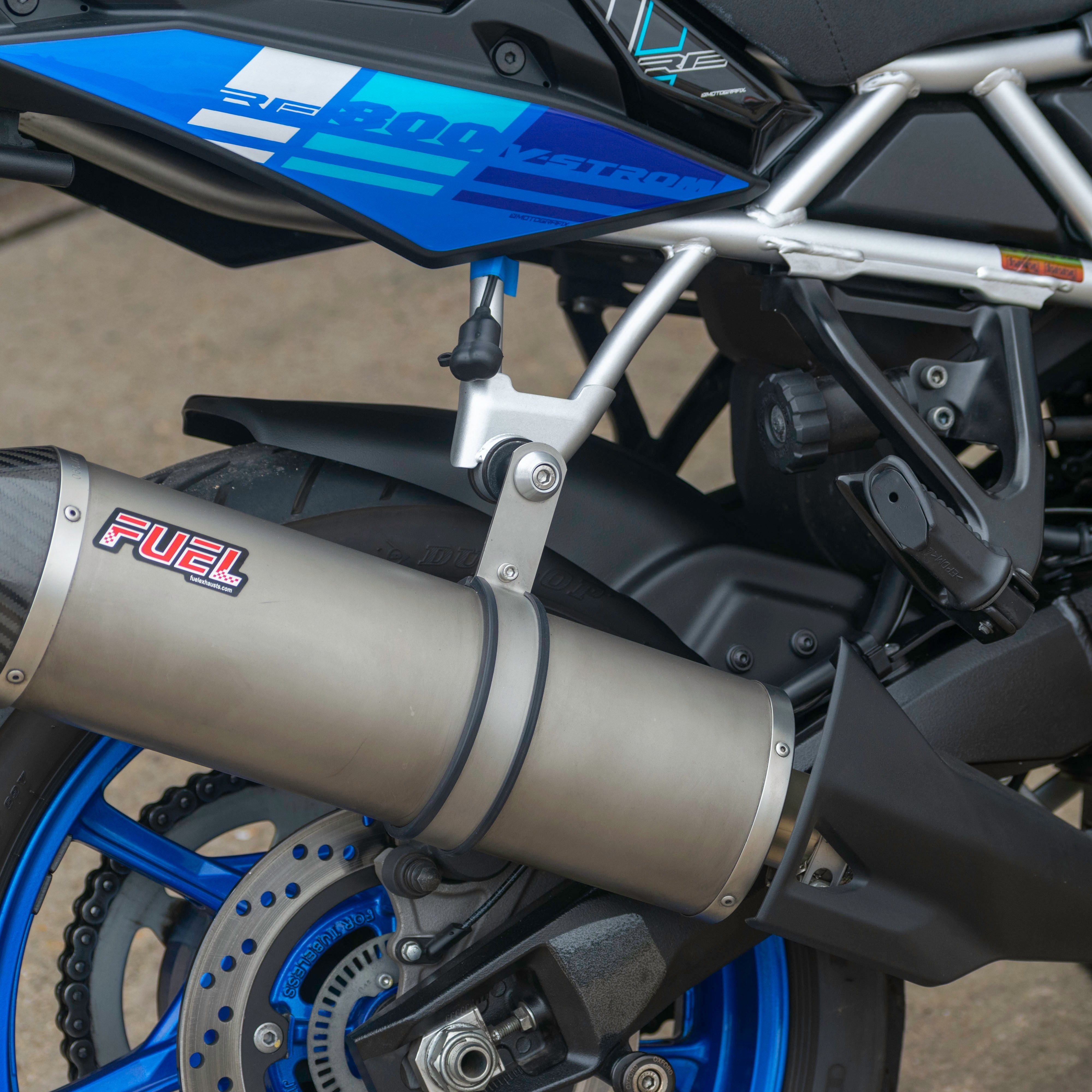 Pyramid Hugger | Matte Black | Suzuki V-Strom 800 DE 2023>Current - Pyramid Motorcycle Accessories
