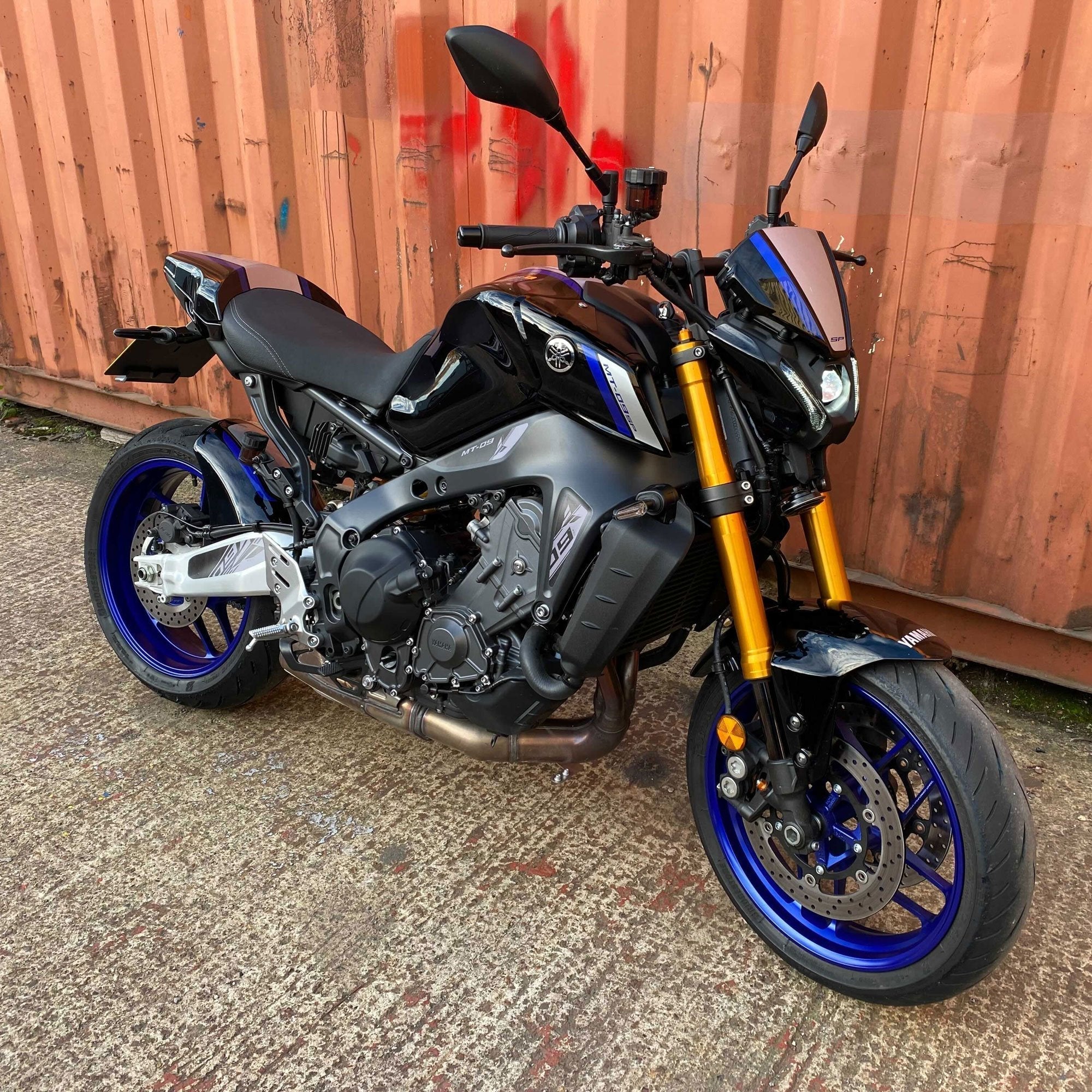 Pyramid Hugger | SP Colours | Yamaha MT-09 SP 2021>Current-Huggers-Pyramid Motorcycle Accessories