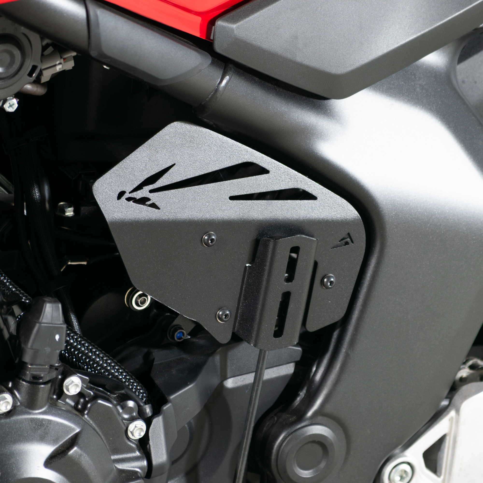 Pyramid Infill Panel | Matte Black | Honda CB1000 Hornet 2025>Current - Pyramid Motorcycle Accessories