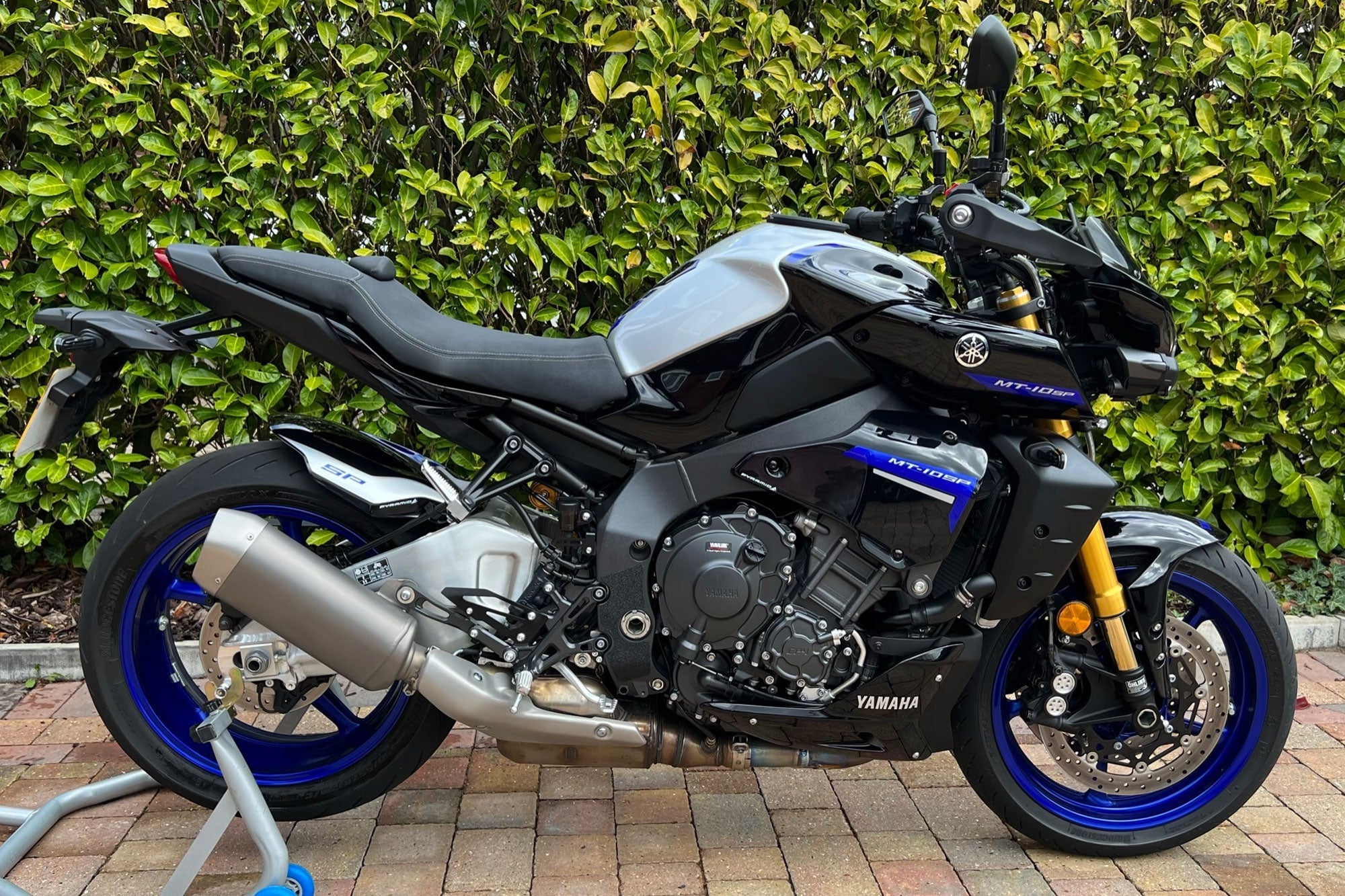 Pyramid Infill Panels | SP Colours | Yamaha MT-10 SP 2022>-22195G-Infill Panels-Pyramid Motorcycle Accessories