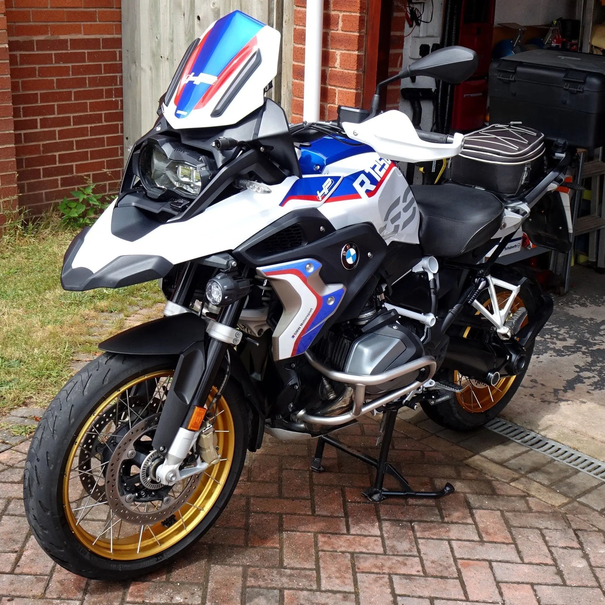 Pyramid Racing Screen | HP Colours | BMW R 1250 GS 2018>2024 - Shop name