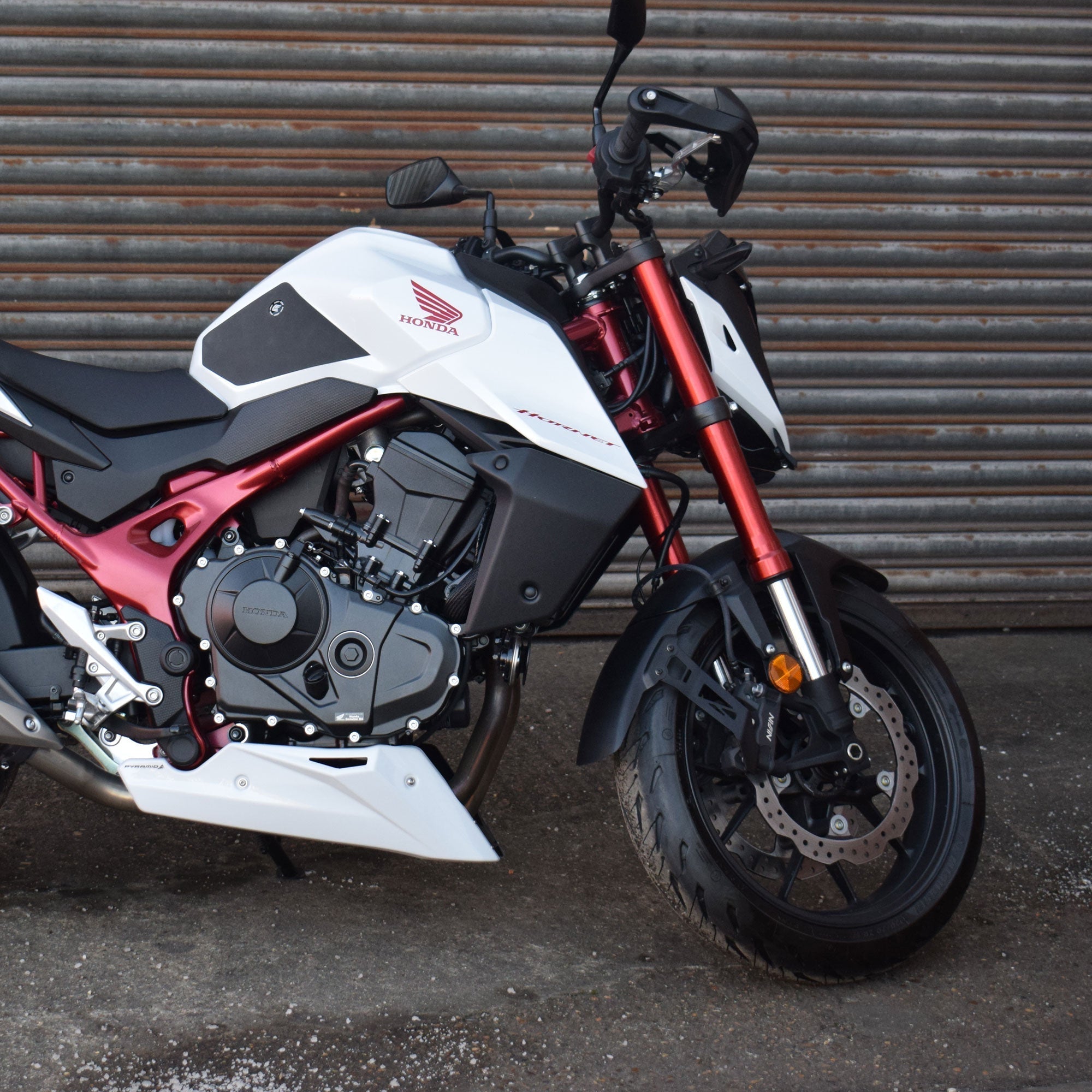 Pyramid Radiator Cheeks | Matte Black | Honda CB750 Hornet 2022>Current - Shop name