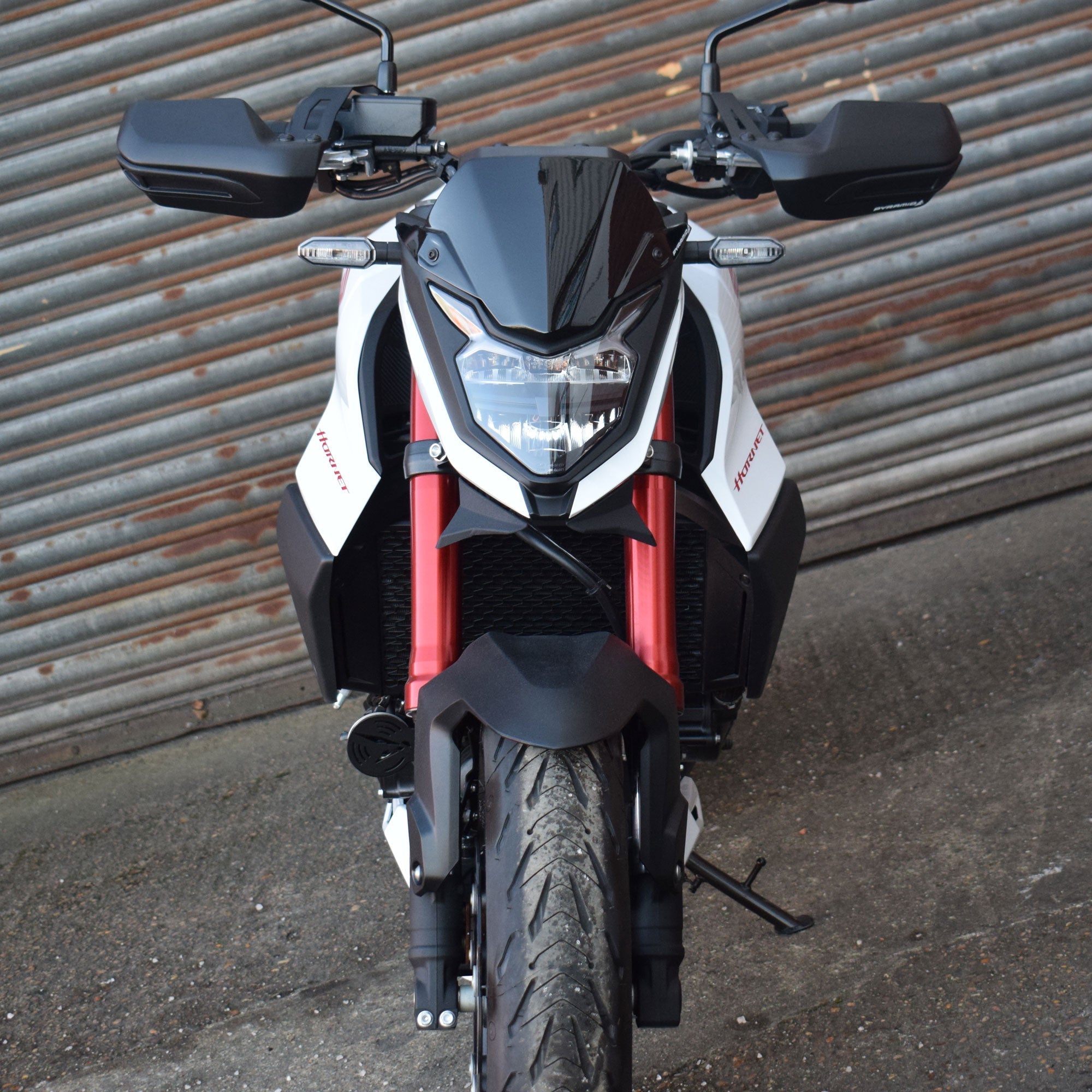 Pyramid Radiator Cheeks | Matte Black | Honda CB750 Hornet 2022>Current - Shop name