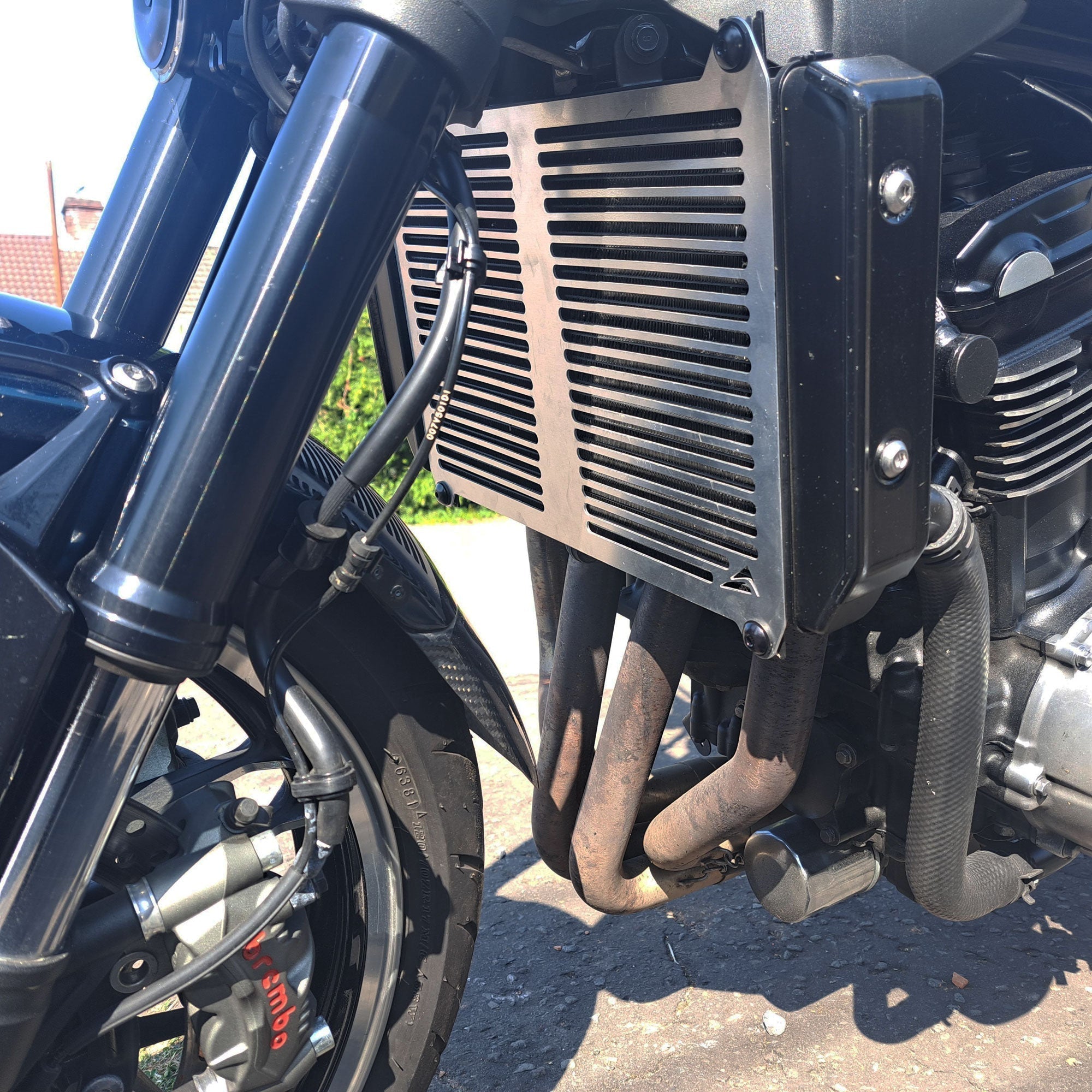 Pyramid Radiator Guard | Matte Black | Kawasaki Z 900 RS Cafe 2021>Current - Shop name