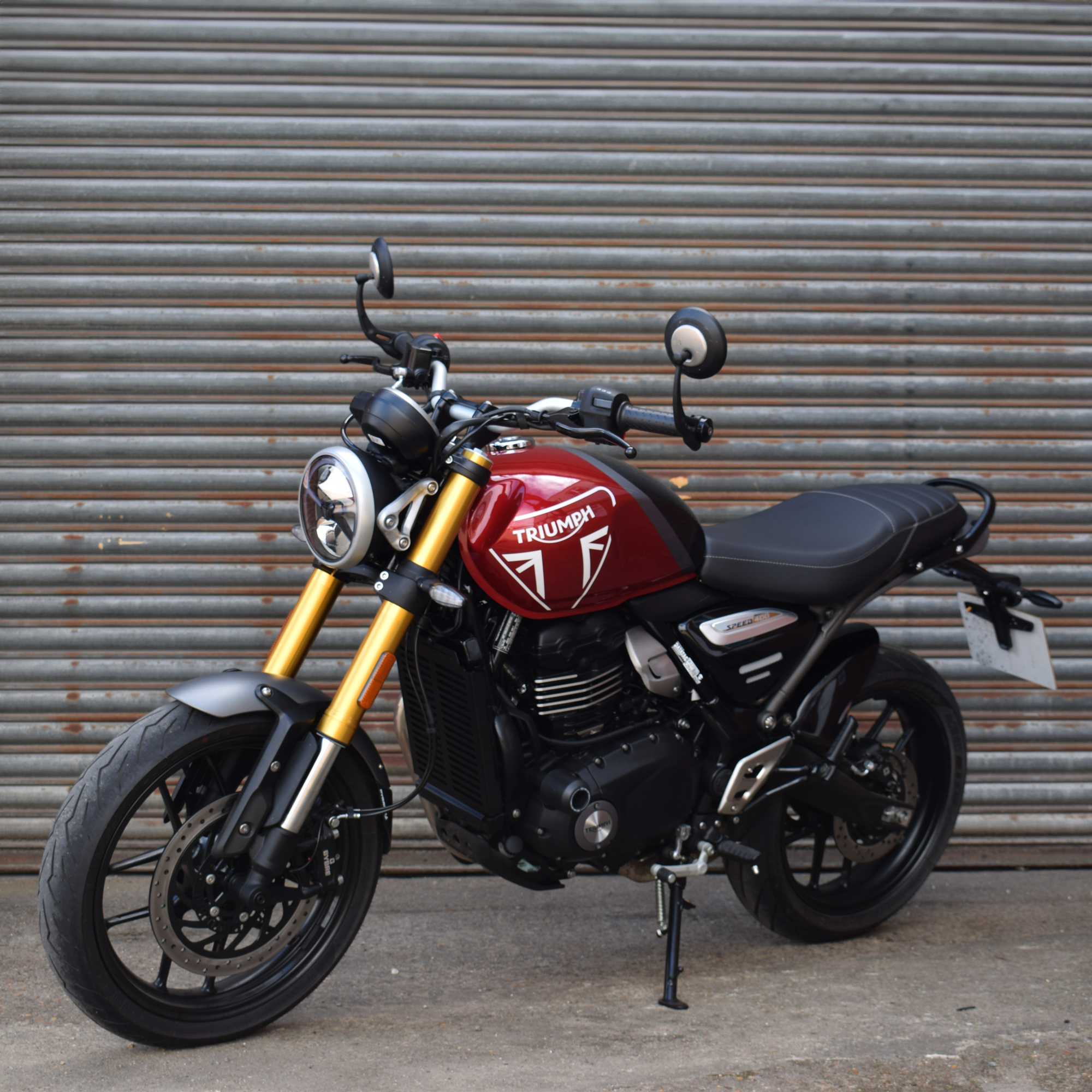 Pyramid Radiator Guard | Matte Black | Triumph Speed 400 2024>Current -  Shop name
