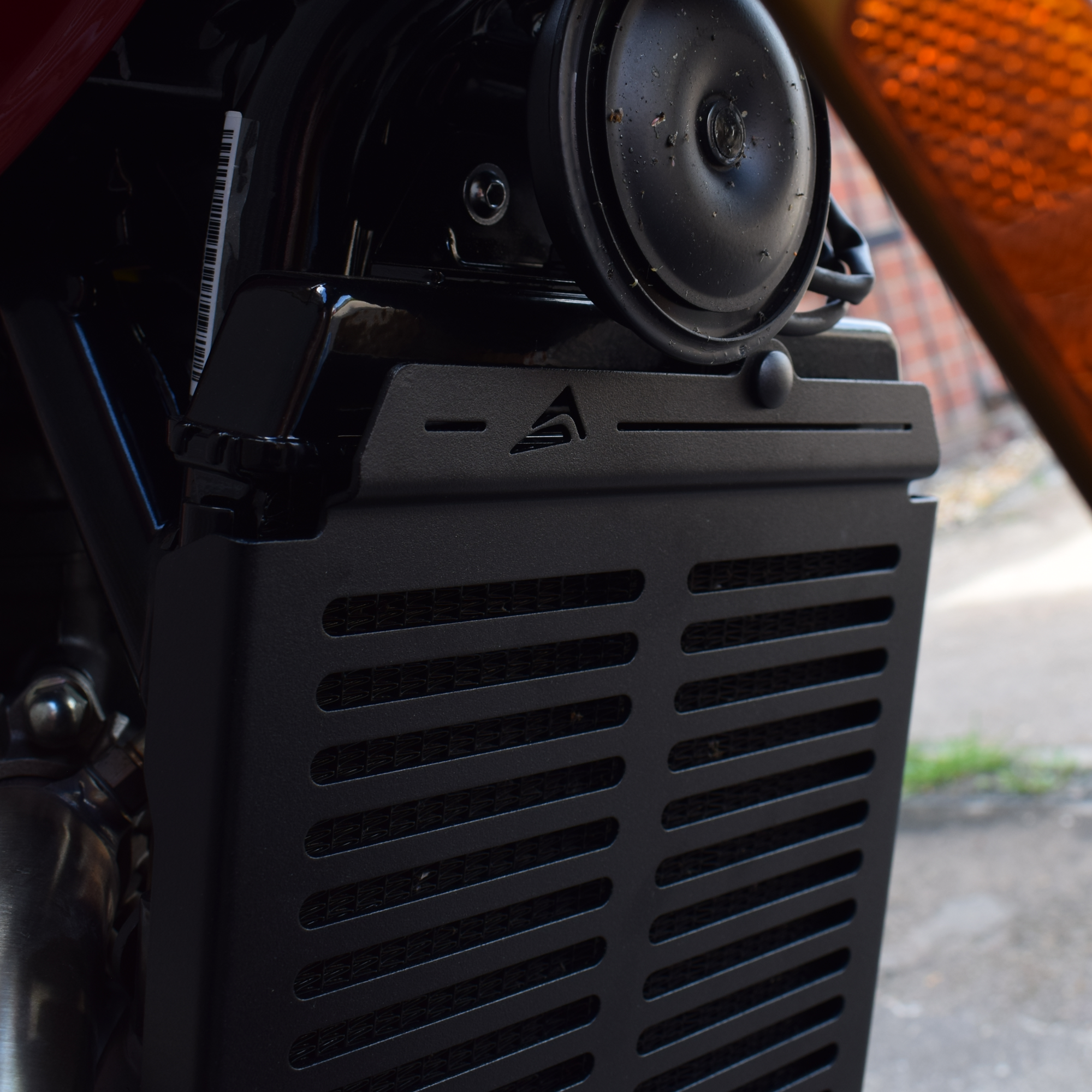 Pyramid Radiator Guard | Matte Black | Triumph Speed 400 2024>Current -  Shop name