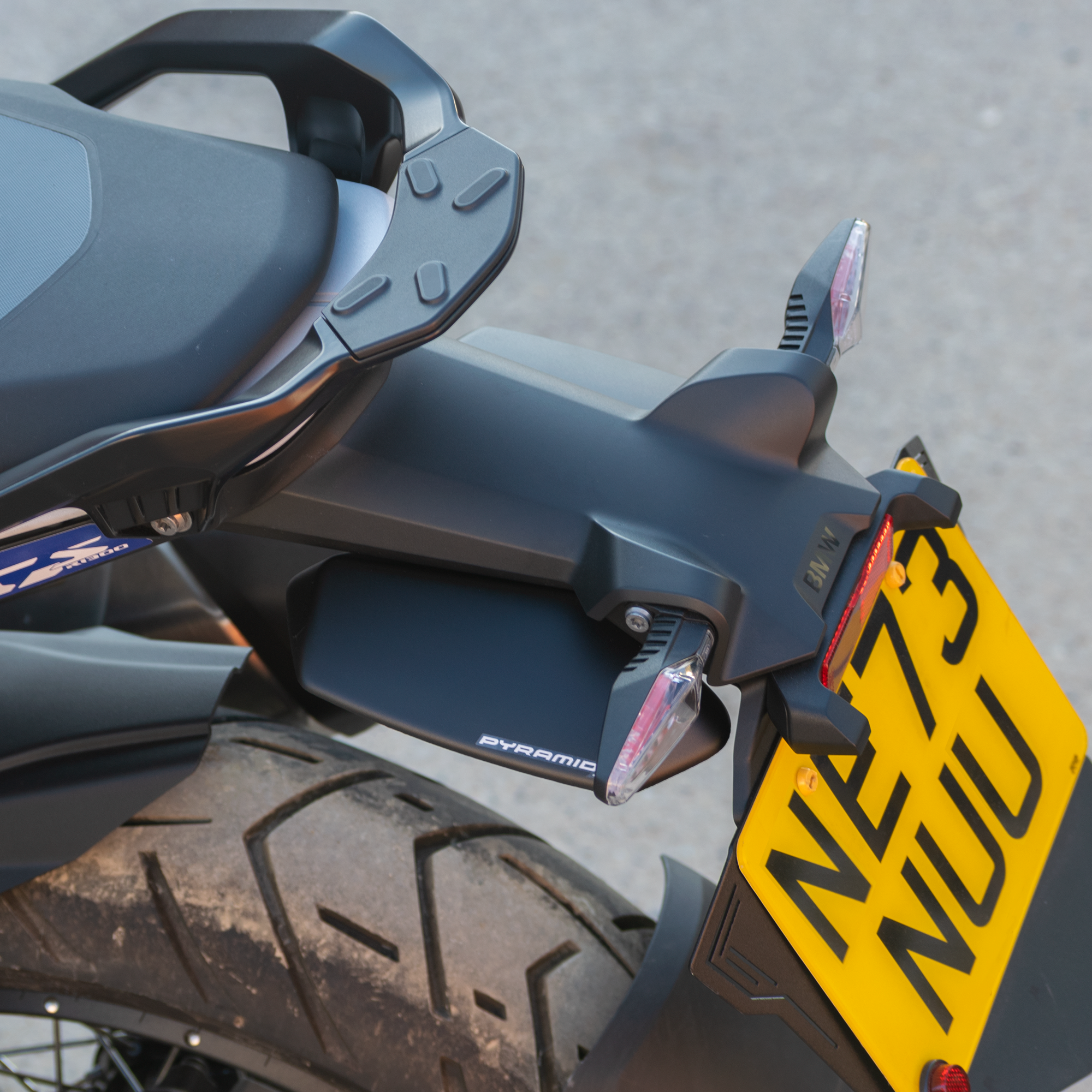 Pyramid Rear Splash Protector | Matte Black | BMW R 1300 GS 2023>Current - Shop name