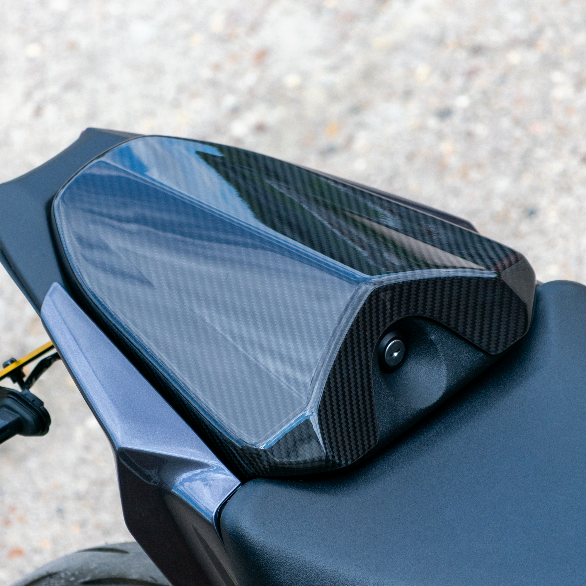 Pyramid Seat Cowl | Carbon Fibre | Yamaha MT-09 inc SP 2024>Current - Pyramid Motorcycle Accessories