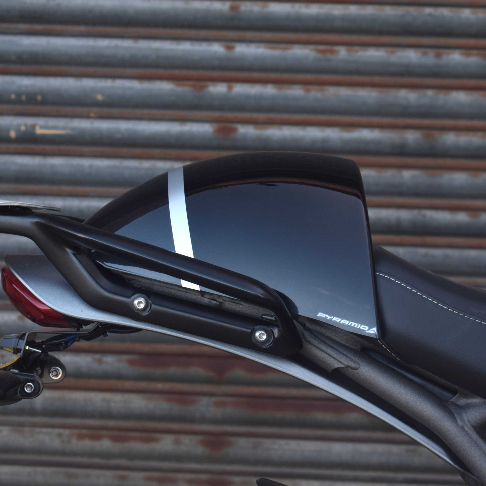 Pyramid Seat Cowl | Graphite Grey | Triumph Tiger Sport 800 2025>Current - Pyramid Motorcycle Accessories