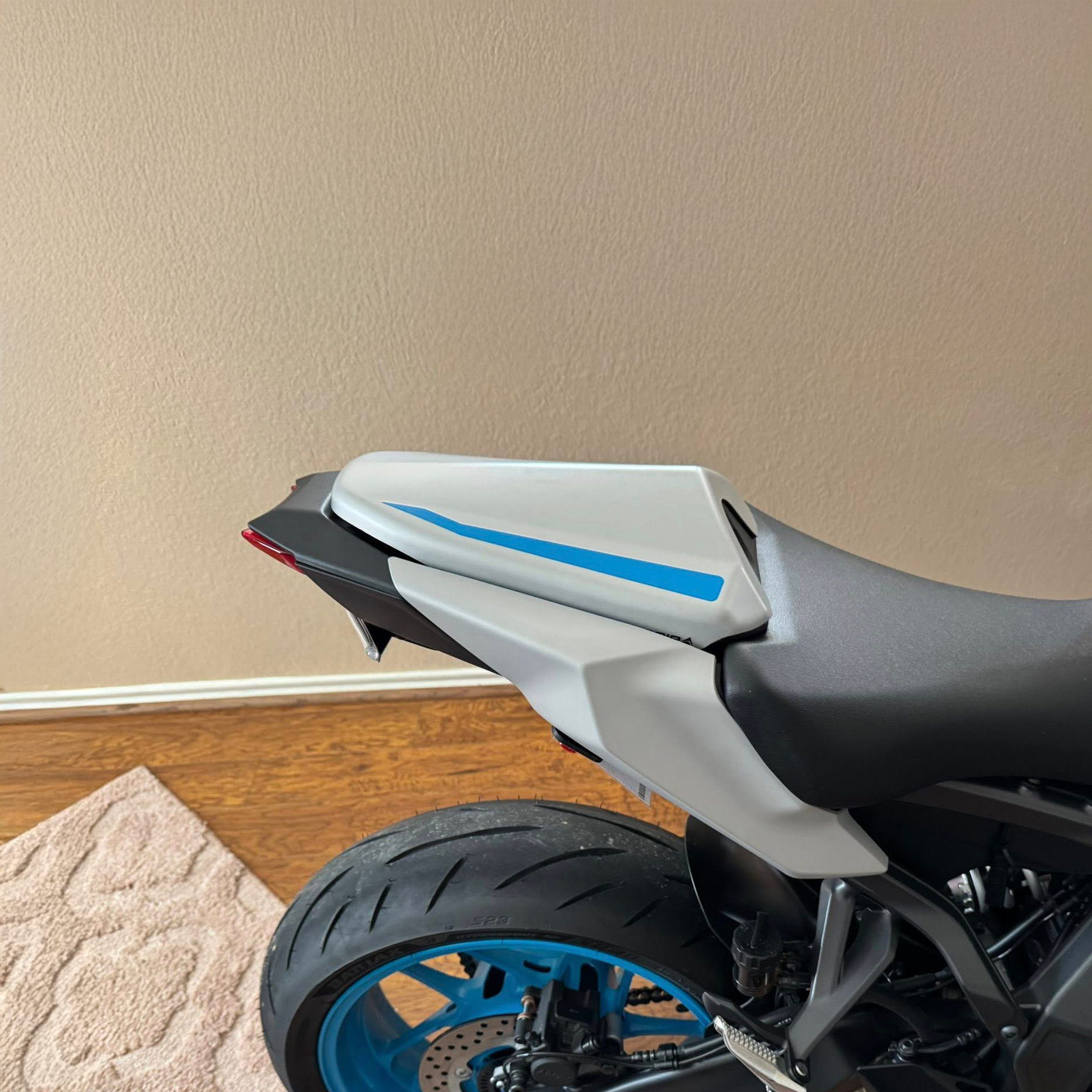 Pyramid Seat Cowl | Ice Storm | Yamaha MT-09 2025>Current - Pyramid Motorcycle Accessories