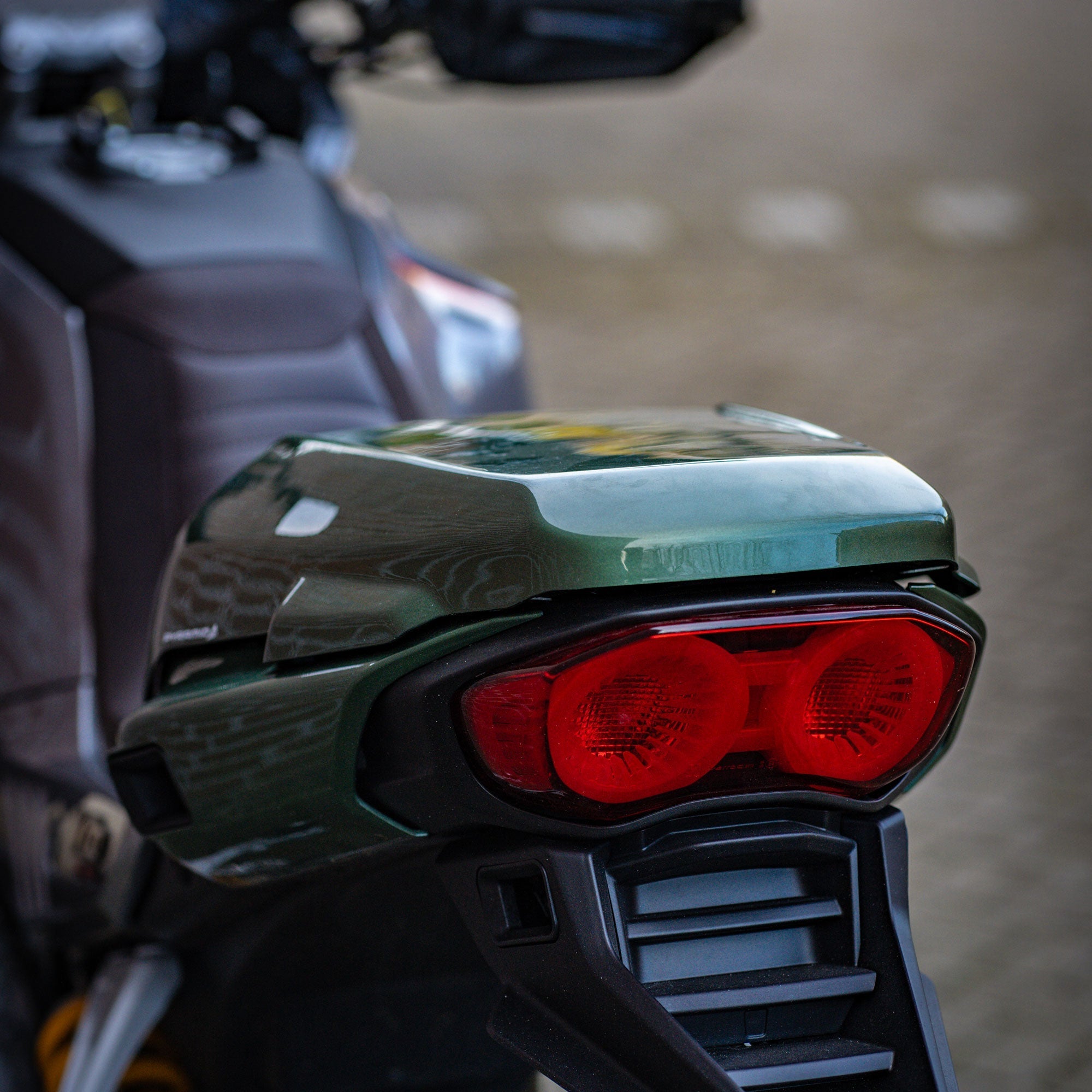 Pyramid Seat Cowl | Verde | Moto Guzzi V100 Mandello 2022>Current - Shop name