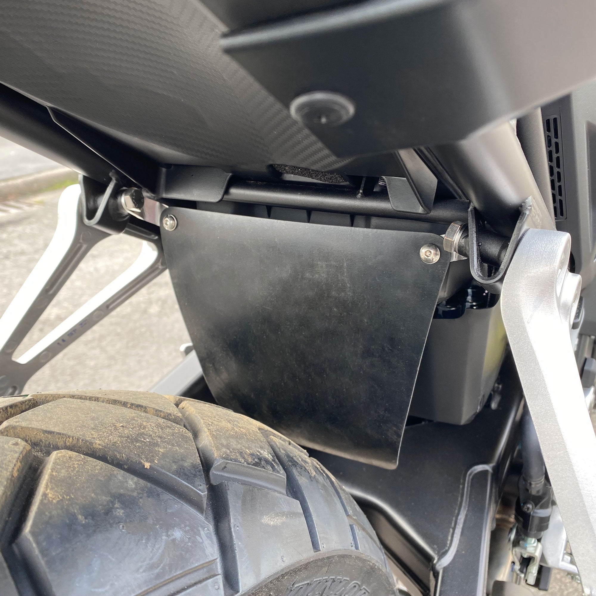 Pyramid Shock Shield | Black | Honda CB 500 X 2019>2024 - Pyramid Motorcycle Accessories