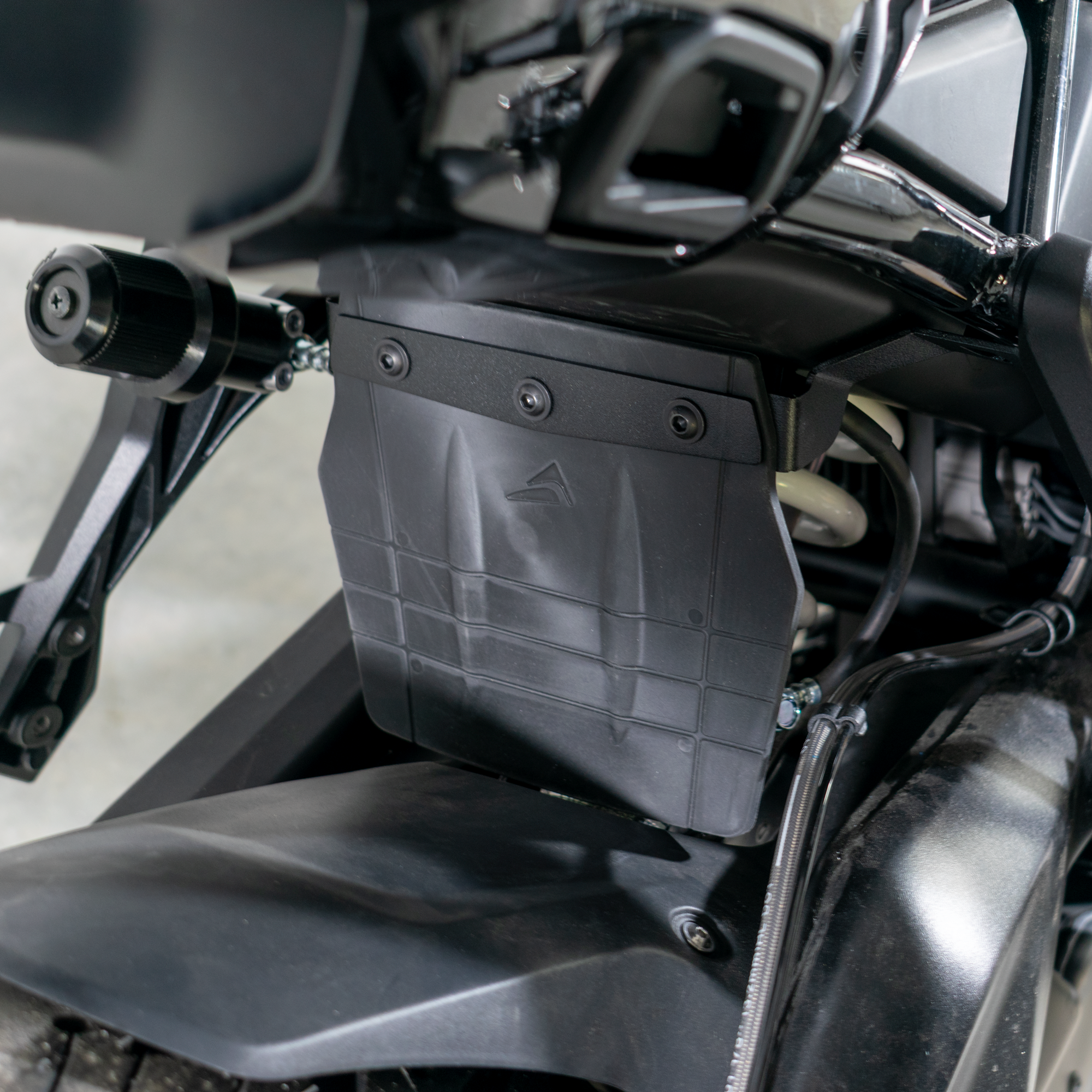 Pyramid Shock Shield | Black | Triumph Tiger Sport 660 2022>2026 - Pyramid Motorcycle Accessories