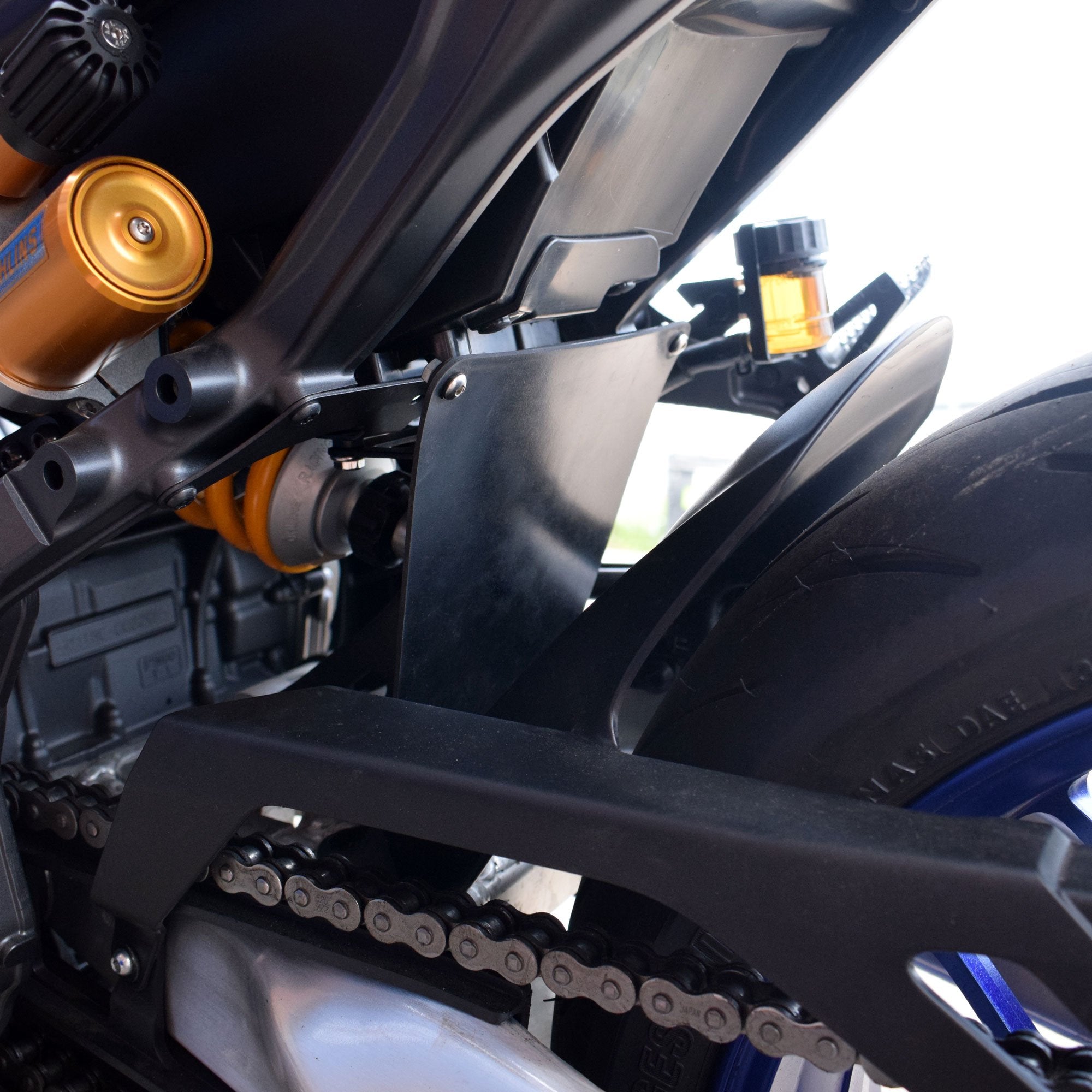 Pyramid Shock Shield | Black | Yamaha MT-09 2021>2023 - Pyramid Motorcycle Accessories