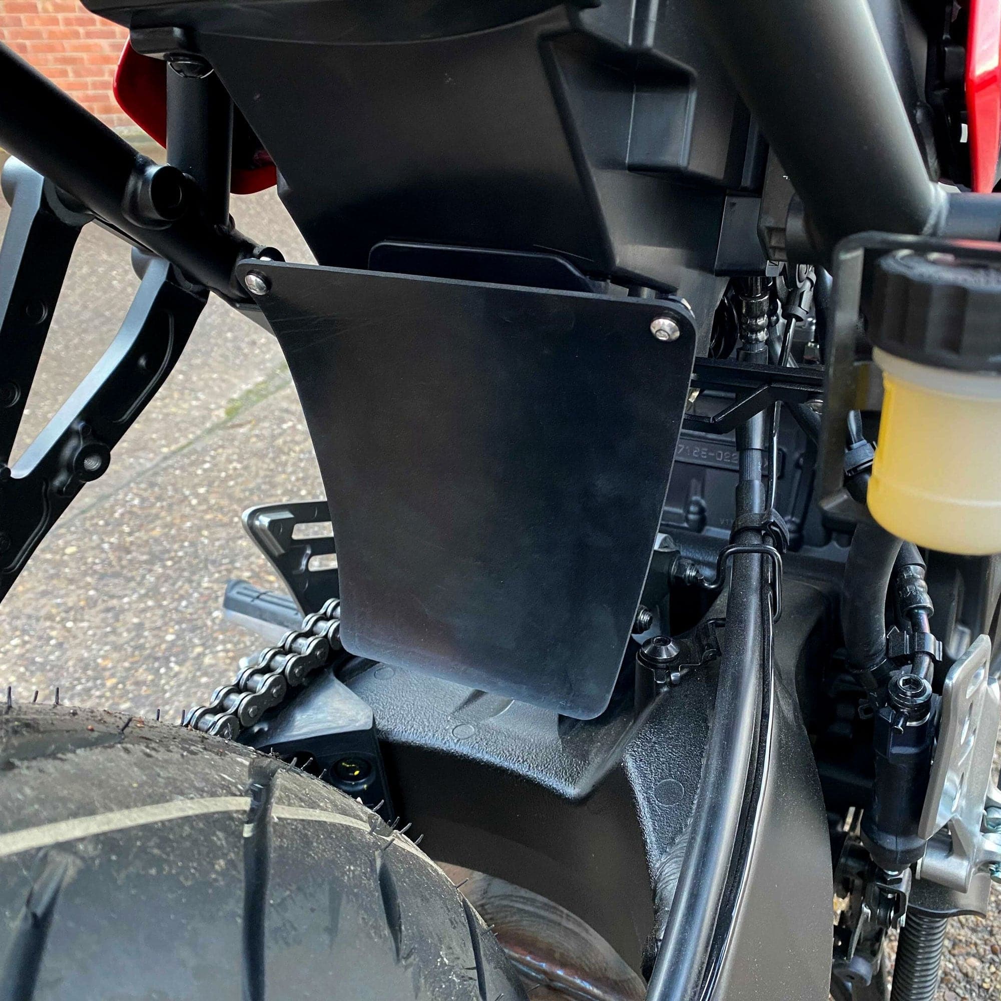 Pyramid Shock Shield | Black | Yamaha Tracer 9 GT 2021>2024 - Pyramid Motorcycle Accessories