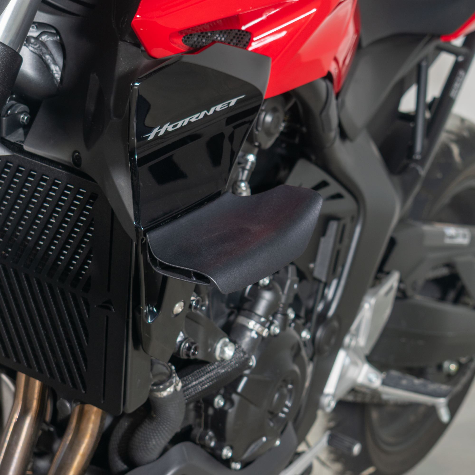 Pyramid Side Wings | Matte Black | Honda CB1000 Hornet inc SP 2025>Current - Shop name