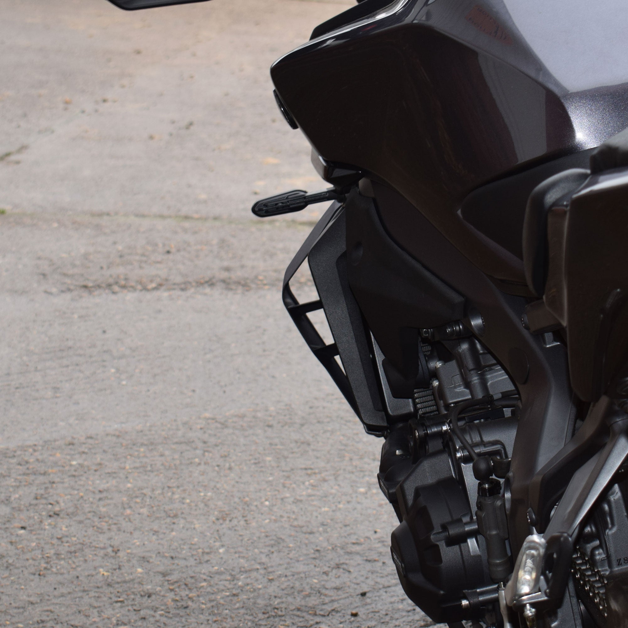 Pyramid Side Wings | Matte Black | Yamaha MT-09 2024>Current - Pyramid Motorcycle Accessories