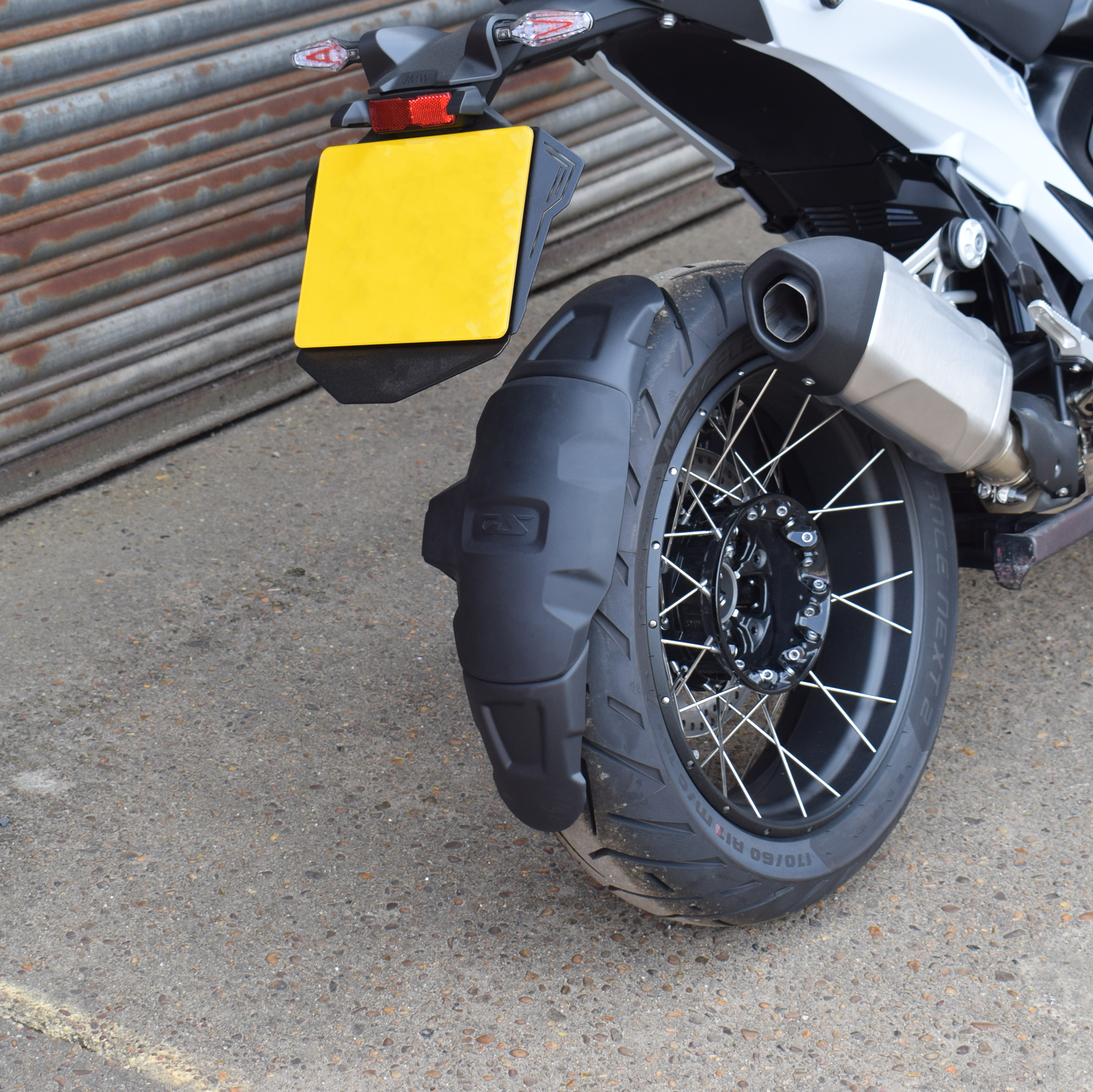 Pyramid Spray Guard Extension | Matte Black | BMW R 1300 GS 2023>Current -  Shop name