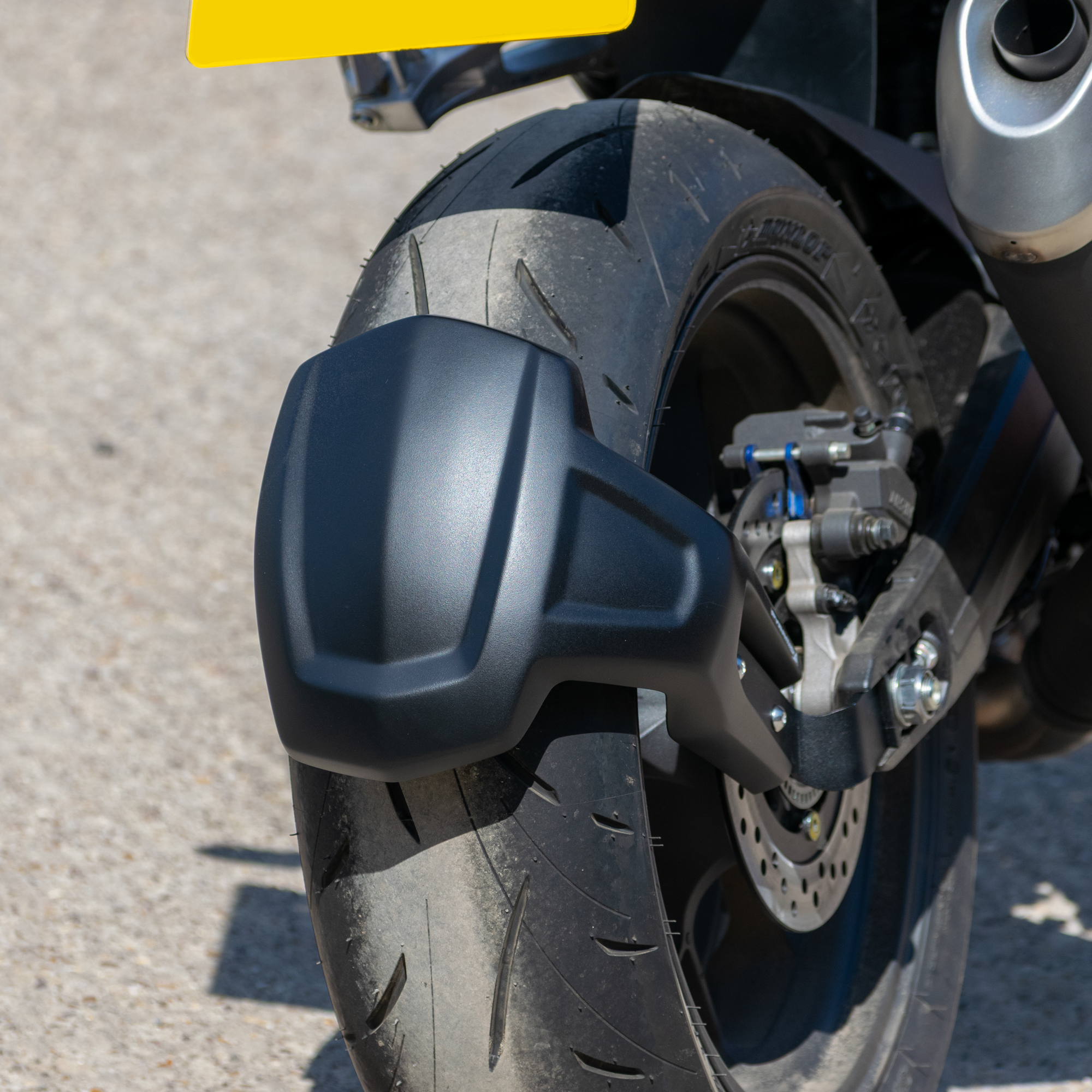Pyramid Spray Guard | Gloss Black | Honda CB1000 Hornet inc SP 2025>Current - Shop name