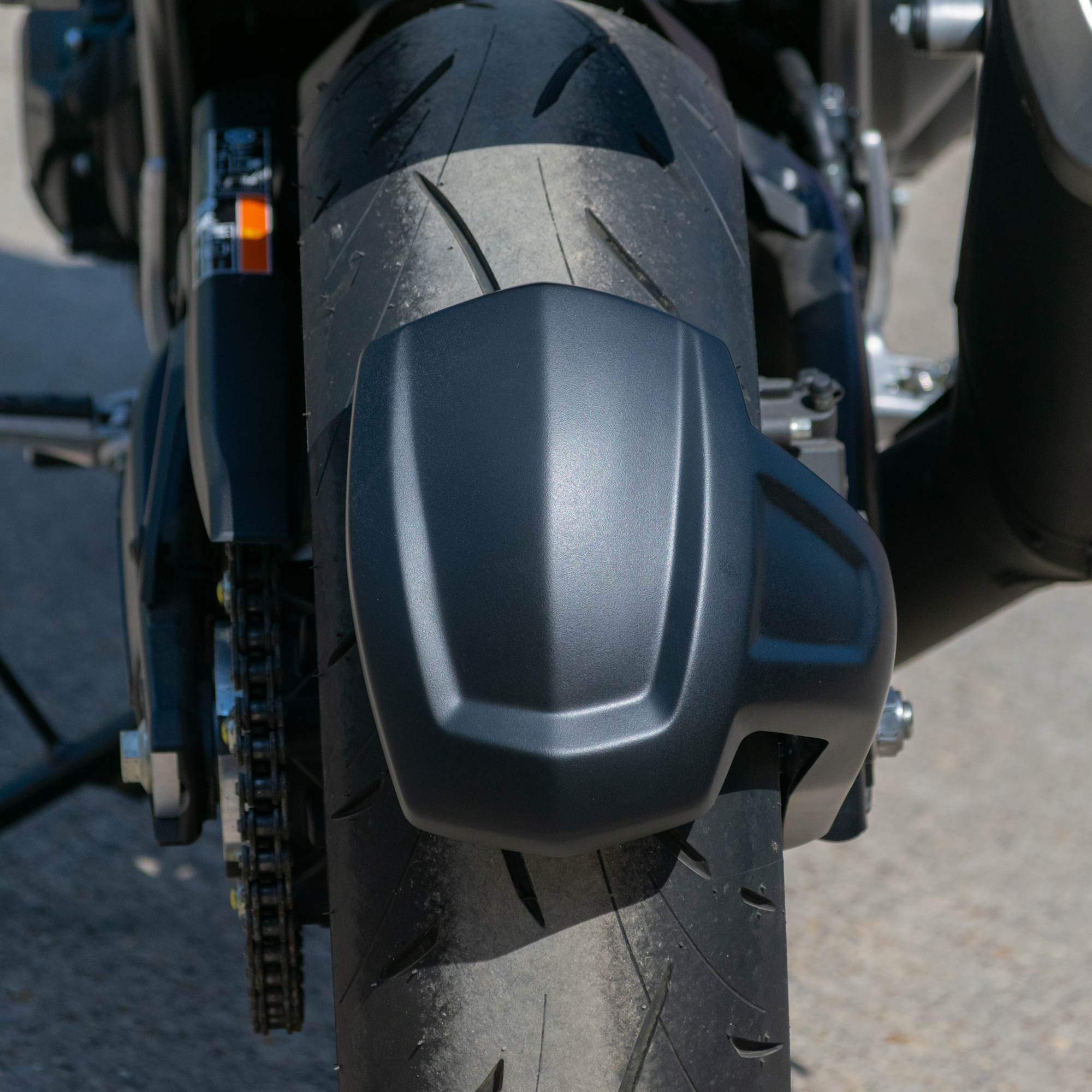 Pyramid Spray Guard | Gloss Black | Honda CB1000 Hornet inc SP 2025>Current - Shop name