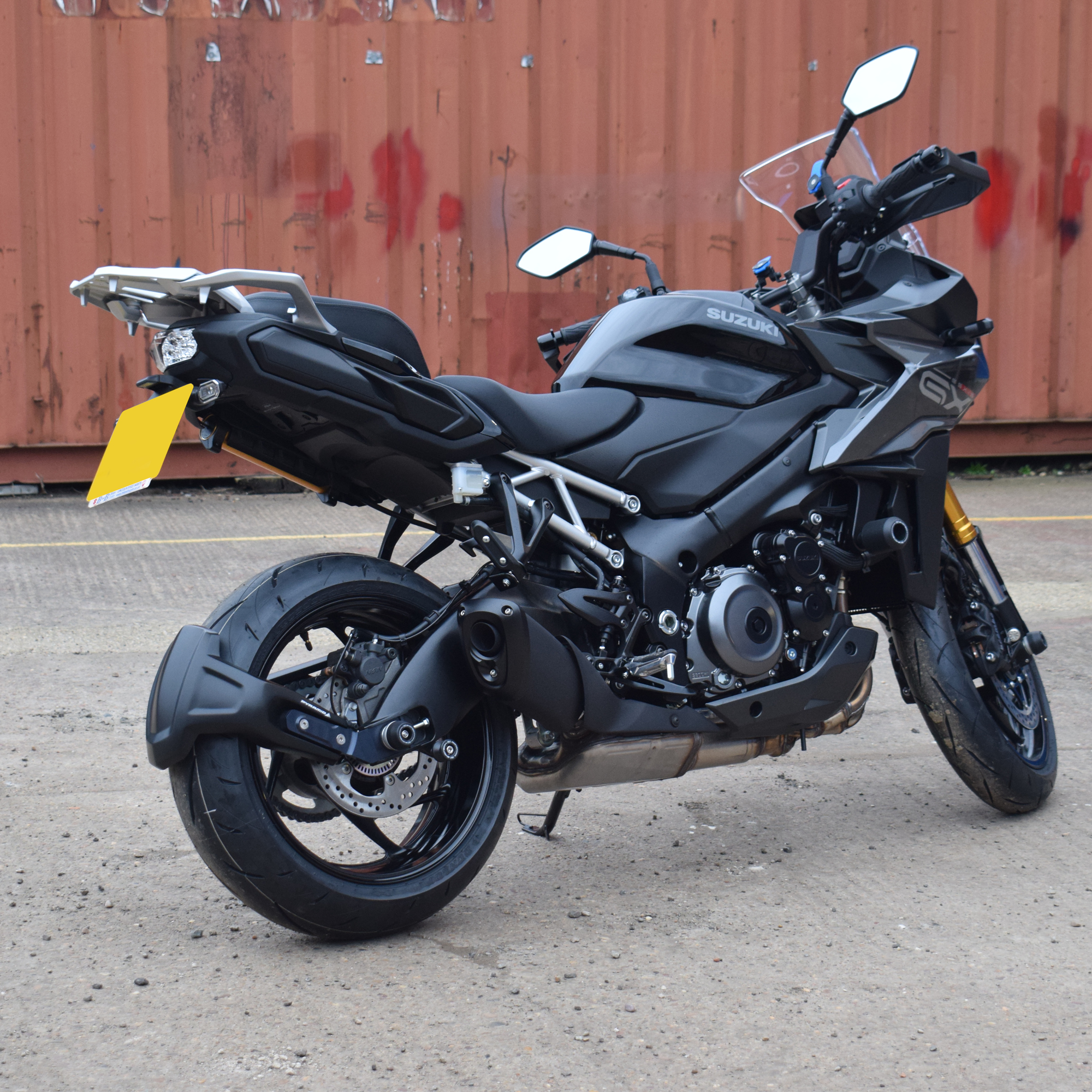 Pyramid Spray Guard | Gloss Black | Suzuki GSX-S1000GX 2024>Current - Shop name