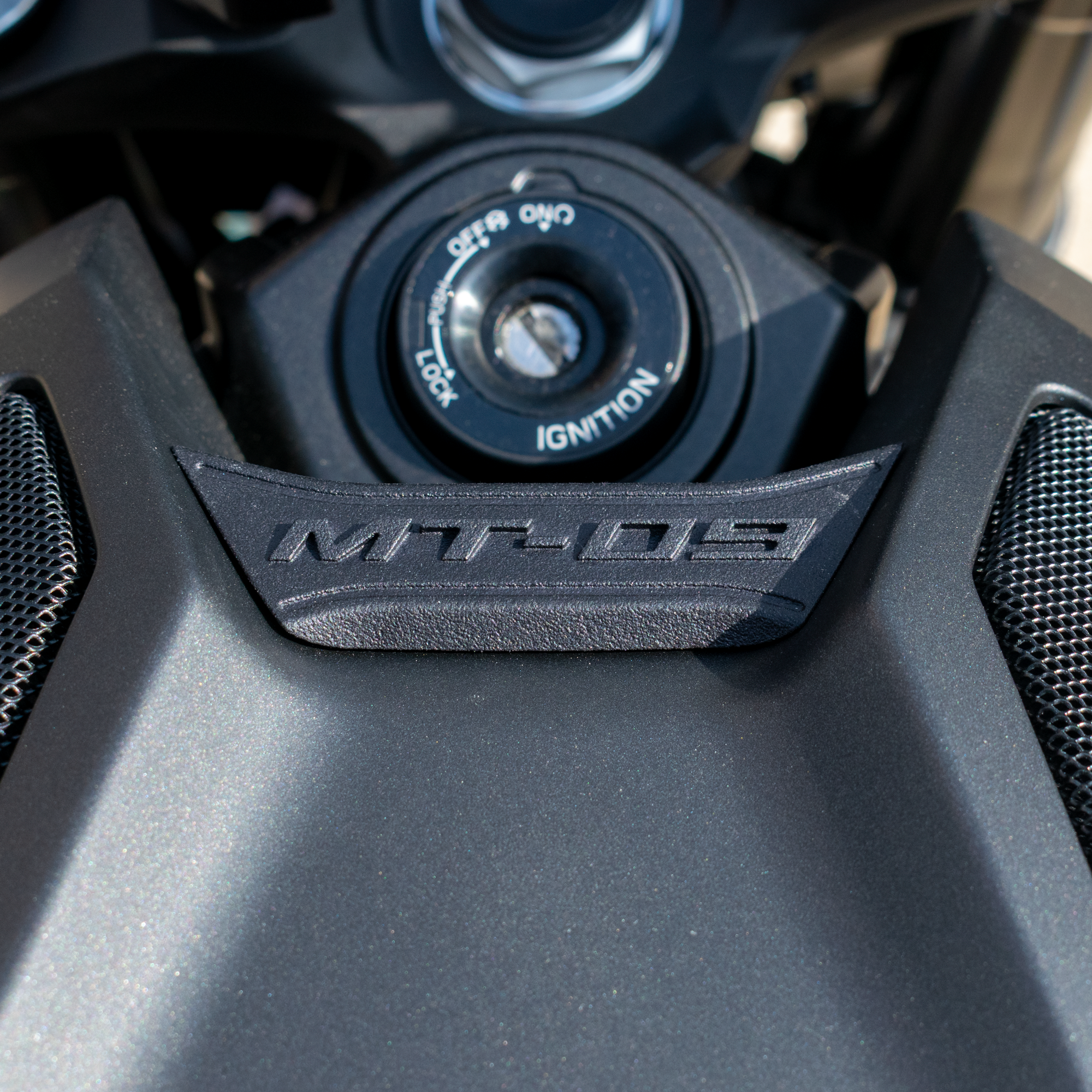 Pyramid Tank Ornament | Matte Black | Yamaha MT-09 inc SP 2024>Current - Pyramid Motorcycle Accessories