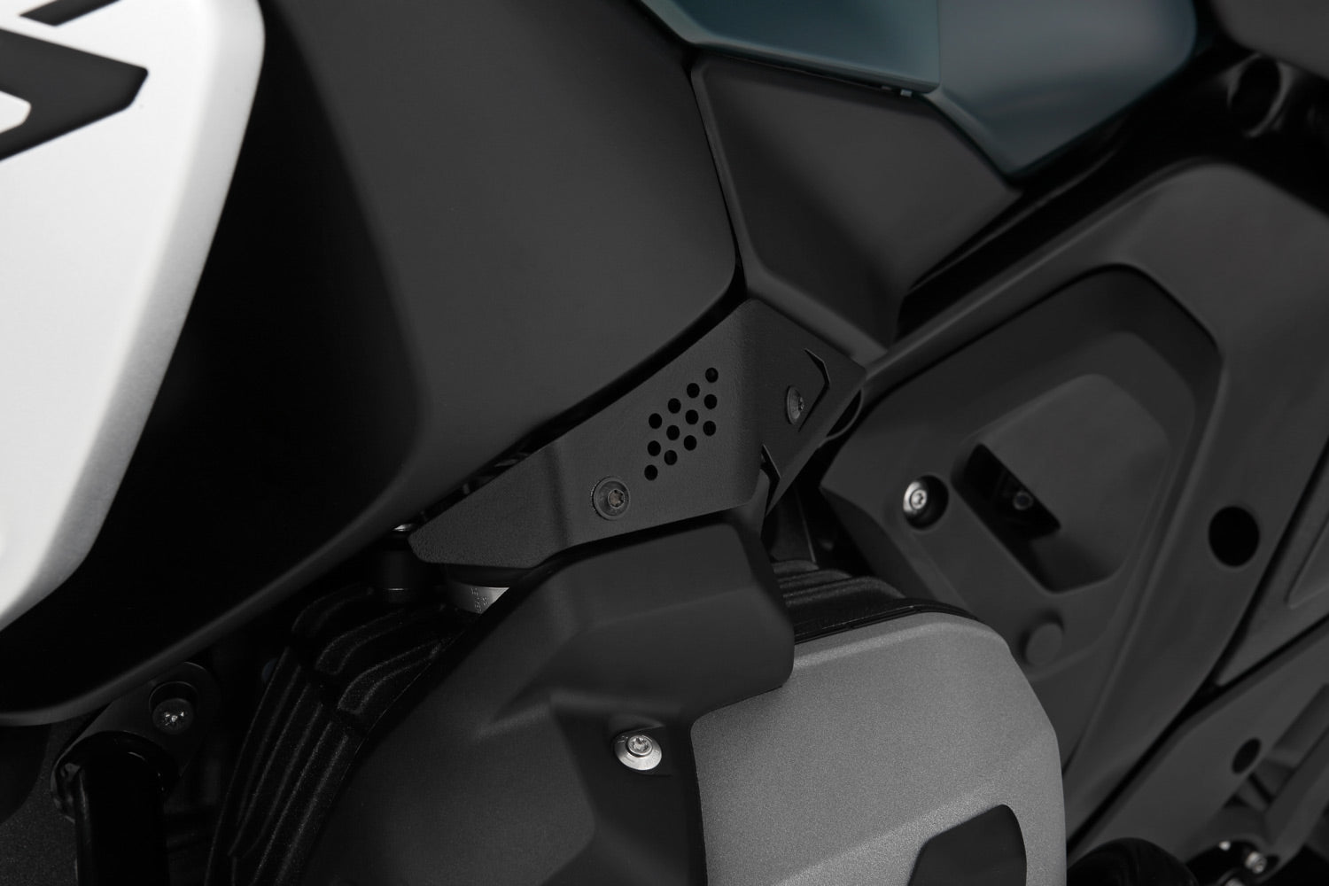 Wunderlich Throttle Sensor Cover Set | Black | BMW R 1300 GS Adventure - Pyramid Motorcycle Accessories