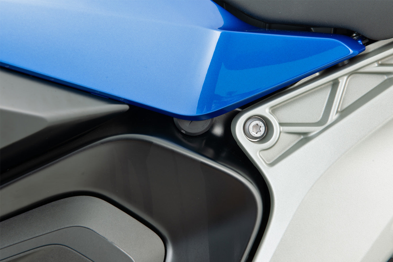 Wunderlich Frame Plug Set 9-Piece | Black | BMW R 1300 R/RS - Pyramid Motorcycle Accessories