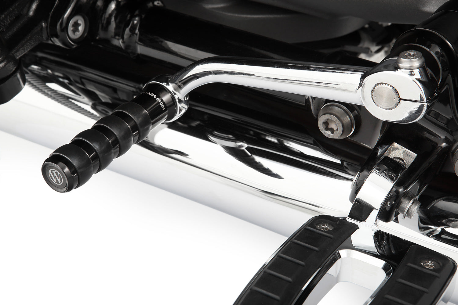 Wunderlich Gear-shifter Extension with Footrests | Chrome | BMW R 18Β -Β Β Pyramid Motorcycle Accessories