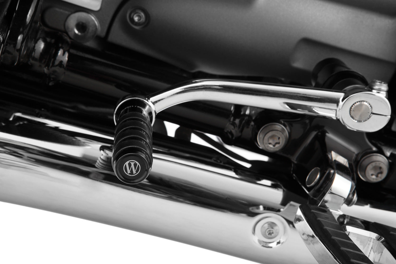 Wunderlich Gear-shifter Extension with Footrests | Chrome | BMW R 18Β -Β Β Pyramid Motorcycle Accessories