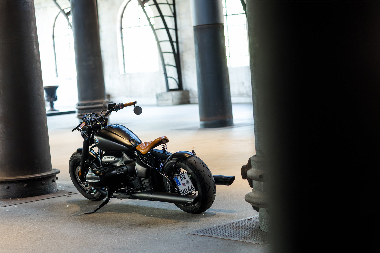 Wunderlich License Plate Holder Low | Black | BMW R nineT - Pyramid Motorcycle Accessories