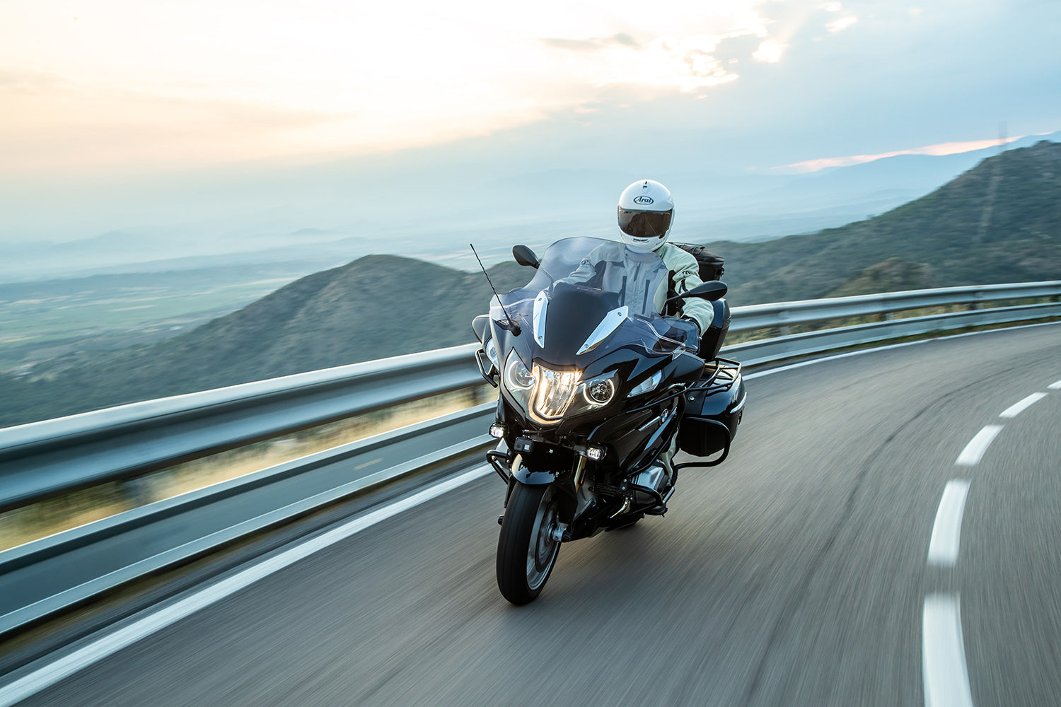 Wunderlich Luggage Rails For Original Vario Case Set | Black | BMW F 750 GS - Pyramid Motorcycle Accessories