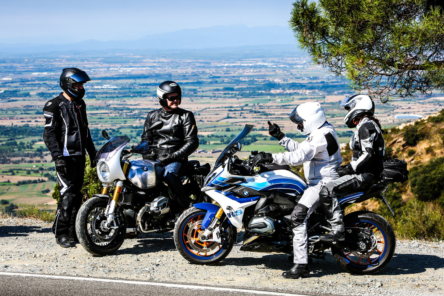 Wunderlich Universal Device Carrier | Black | BMW R 1250 R - Pyramid Motorcycle Accessories