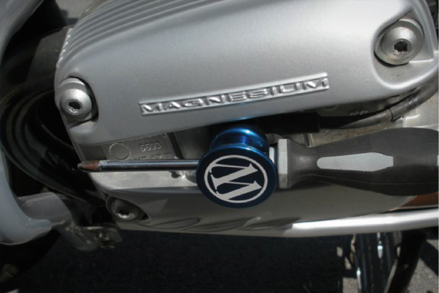 Wunderlich Spark Plug Tool | Blue | BMW R nineT - Pyramid Motorcycle Accessories