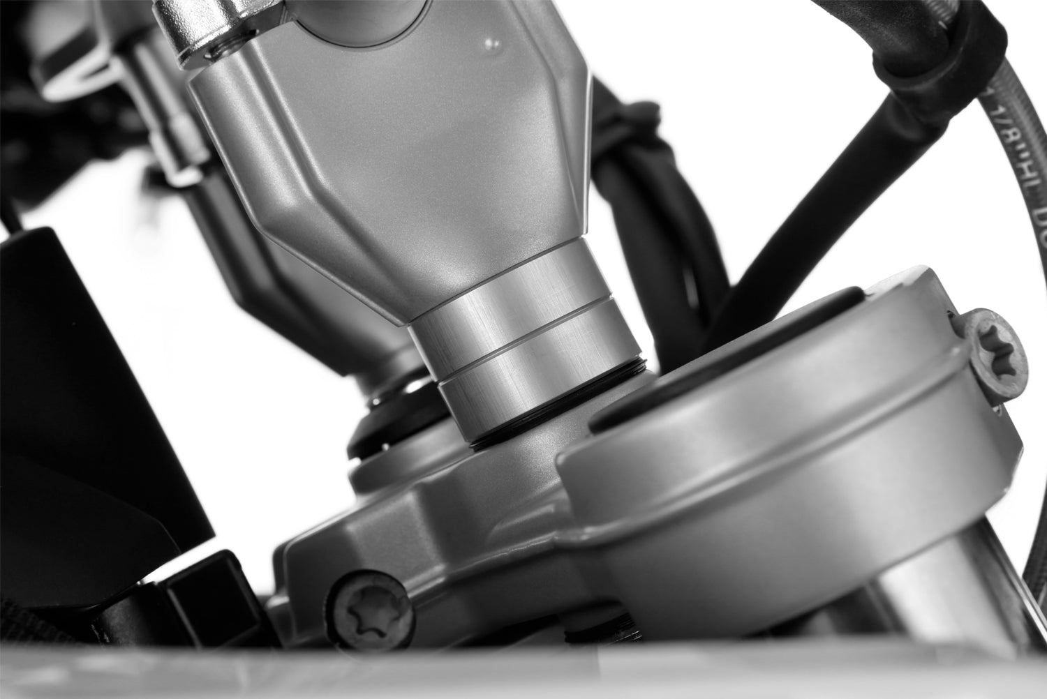Wunderlich Handlebar Riser Ergo 20mm | Black | BMW S 1000 XR - Pyramid Motorcycle Accessories