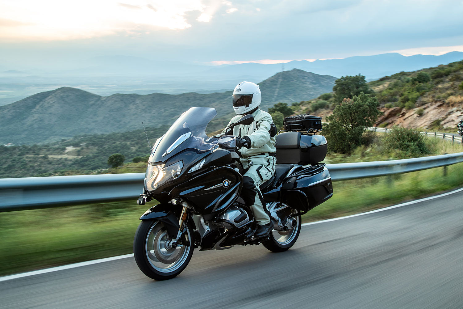 Wunderlich Cruise Control | R 1300 GS | Black - Pyramid Motorcycle Accessories
