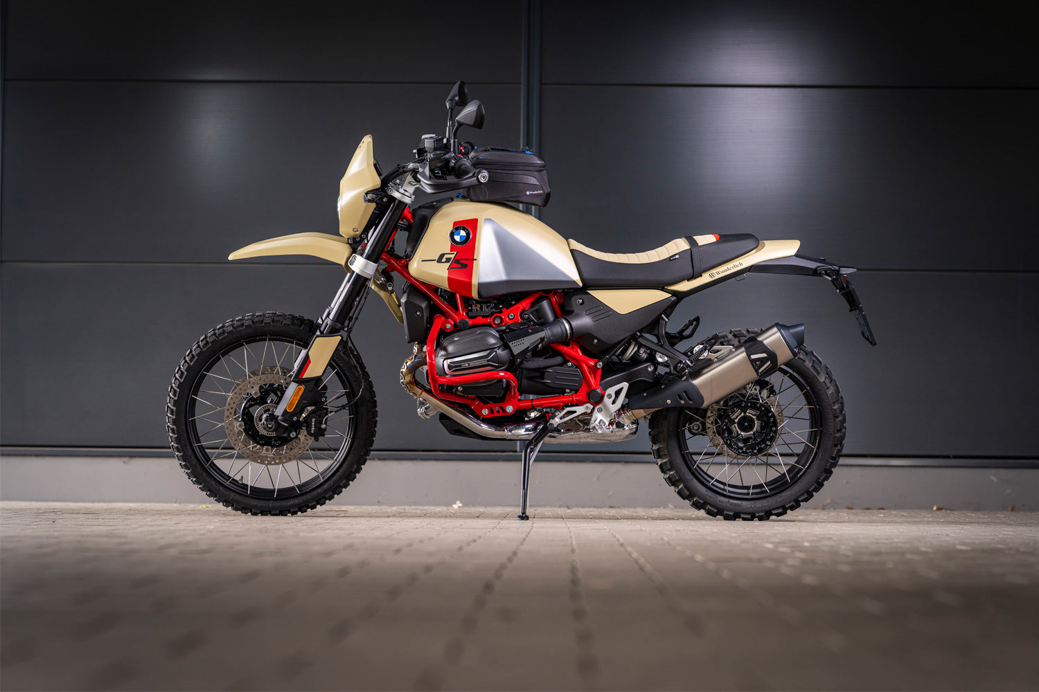 Wunderlich Fuel Injection System Cover Set | Black | BMW R nineT - Pyramid Motorcycle Accessories
