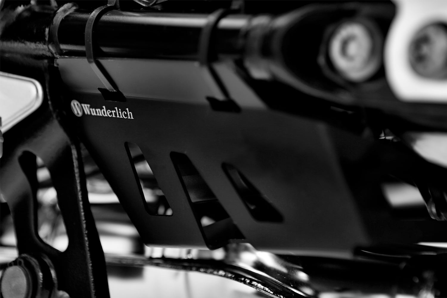 Wunderlich Gonzzoo Exhaust Deflector | Silver | BMW R 1250 GS - Pyramid Motorcycle Accessories