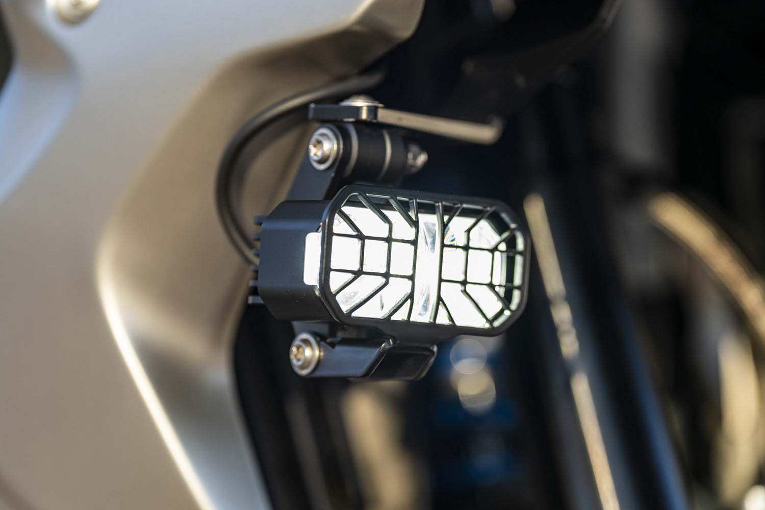 Wunderlich LED Auxillary Headlight Microflooter 3.0 Vehicle Mounting | Black | BMW R 1250 GS - Pyramid Motorcycle Accessories