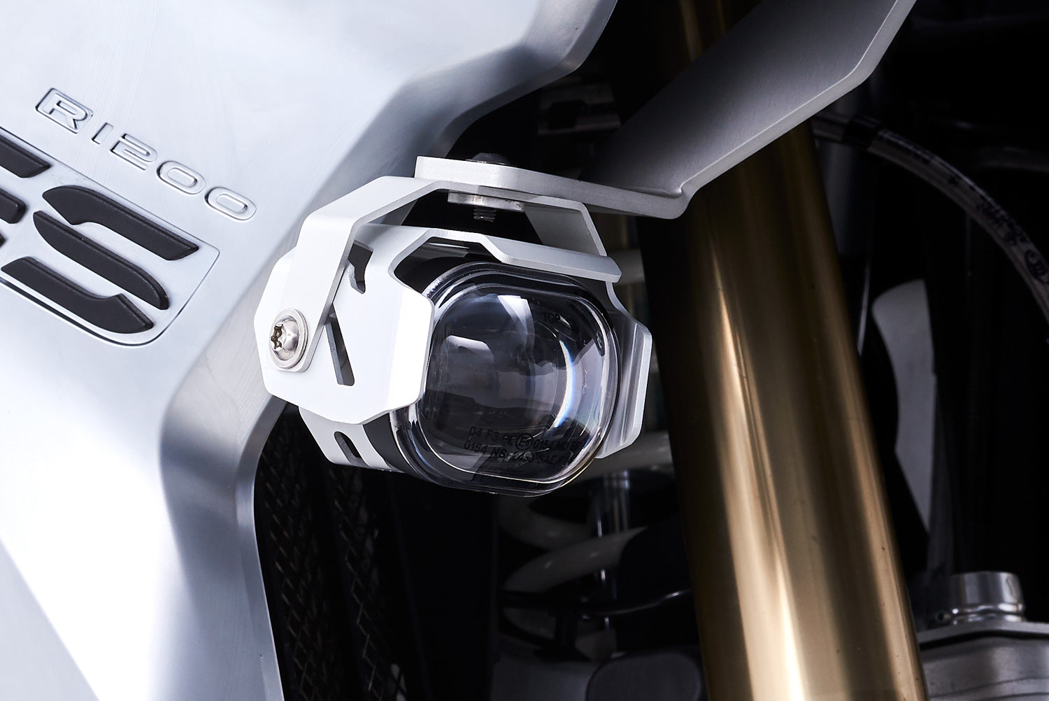 Wunderlich LED Auxiliary Headlight Microflooter | Silver | BMW R 1250 GS - Pyramid Motorcycle Accessories