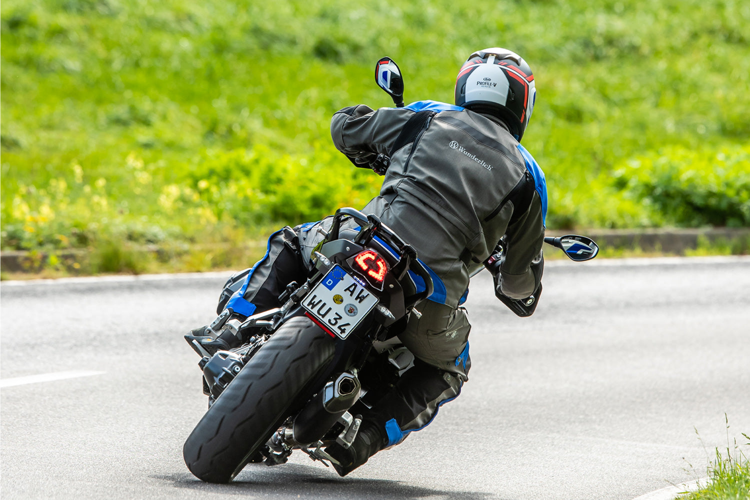 Wunderlich Marathon Windshield | Light Smoke | BMW C 400 GT - Pyramid Motorcycle Accessories