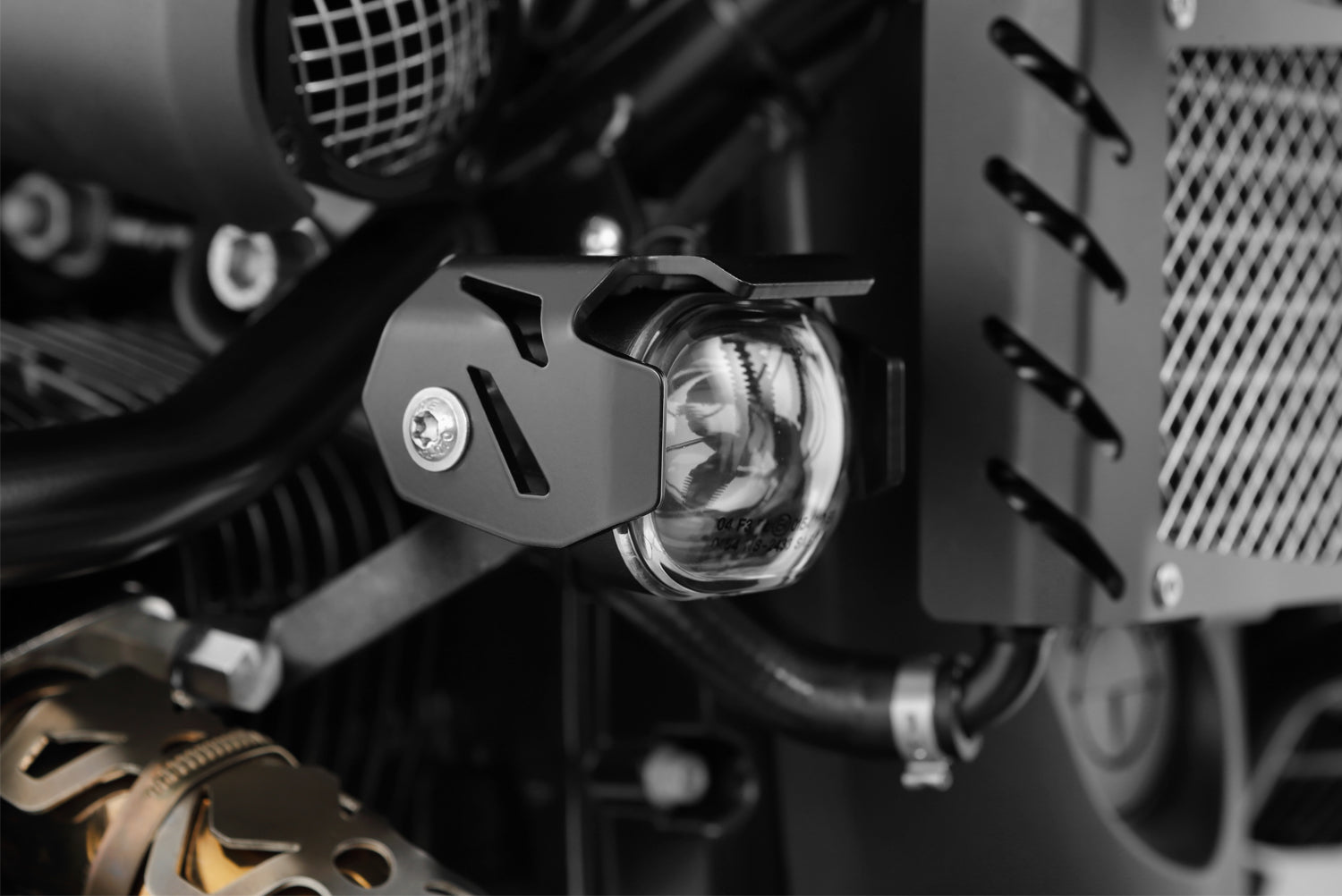 Wunderlich Microflooter LED Auxiliary Headlight | Black | BMW R 1250 R - Pyramid Motorcycle Accessories