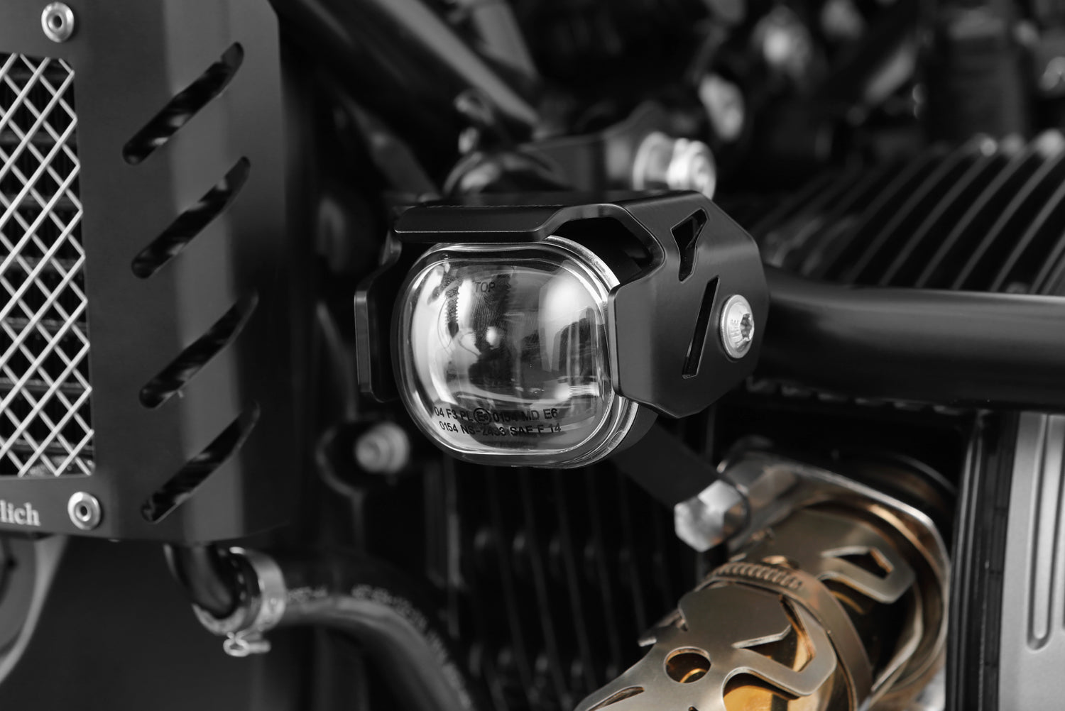 Wunderlich Microflooter LED Auxiliary Headlight | Black | BMW R 1250 R - Pyramid Motorcycle Accessories