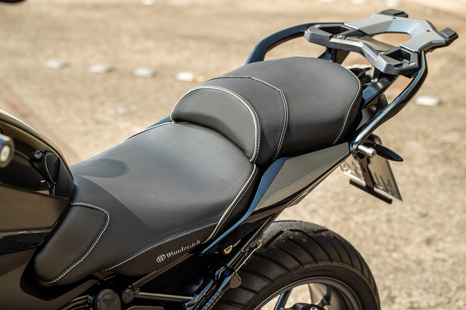 Wunderlich Passenger Seat Aktivkomfort with Seat Heating Smart Standard | Blue-Gold | BMW R 1300 GS - Pyramid Motorcycle Accessories